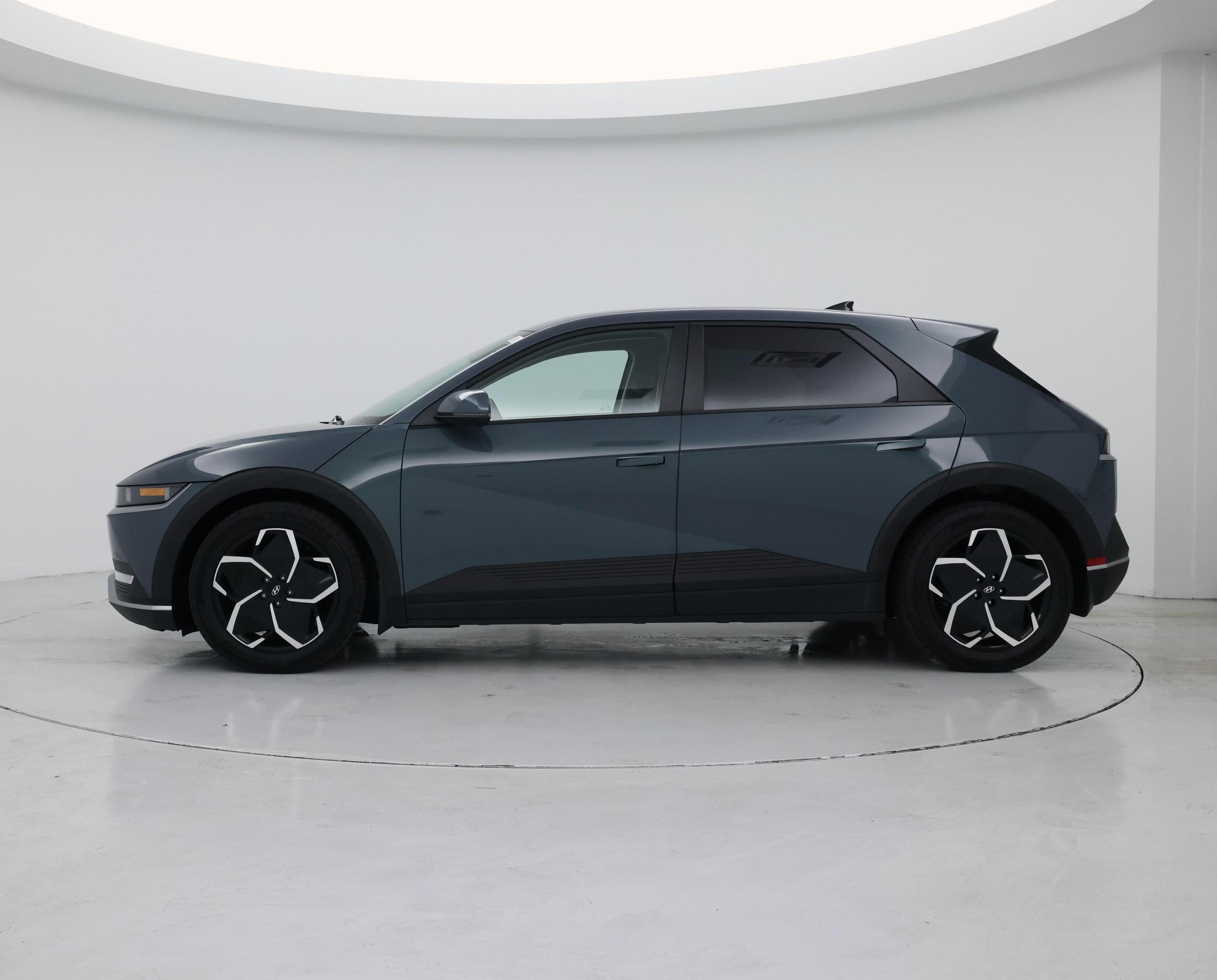 Thumbnail: 2024 Hyundai Ioniq 5 - 3