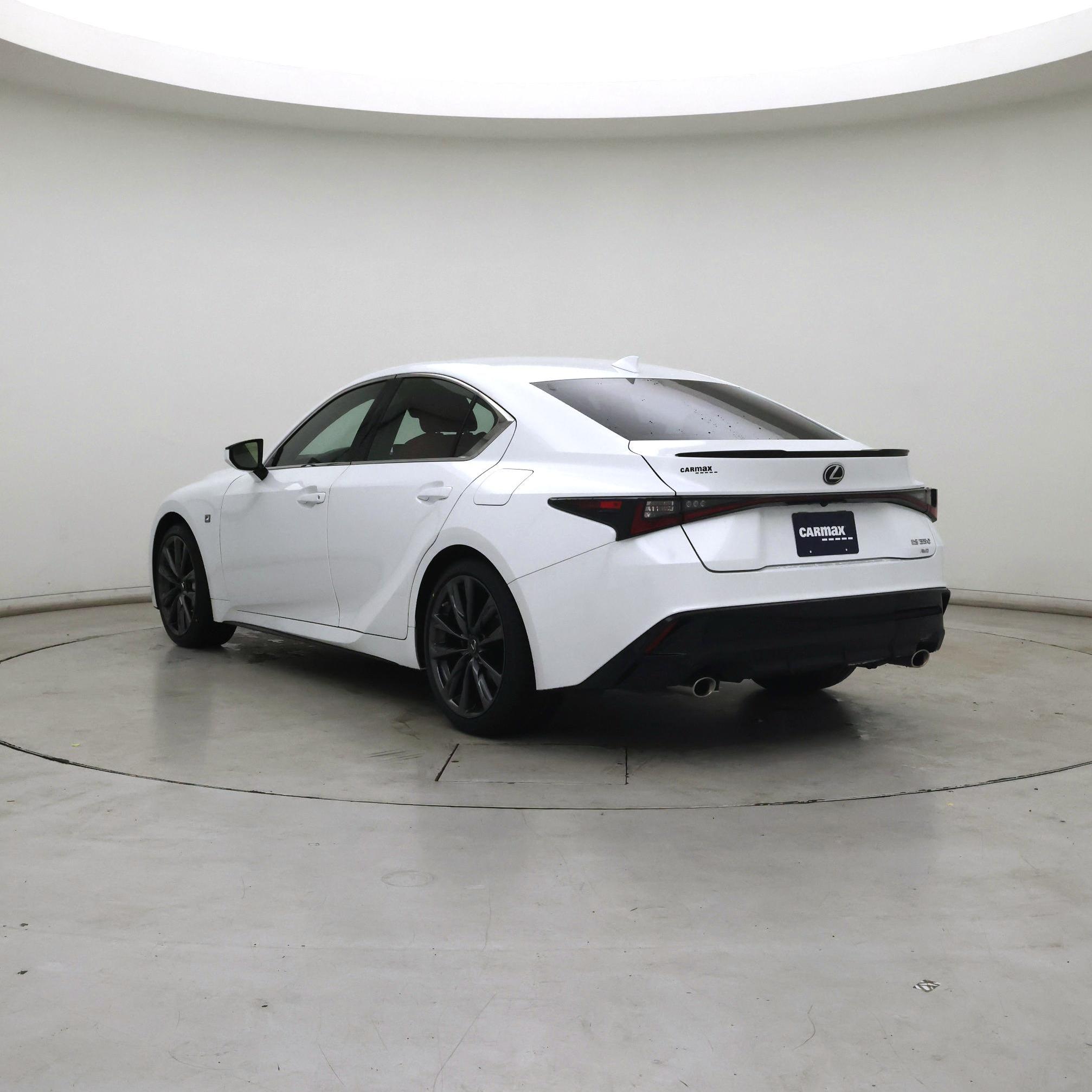 Thumbnail: 2022 Lexus IS - 2
