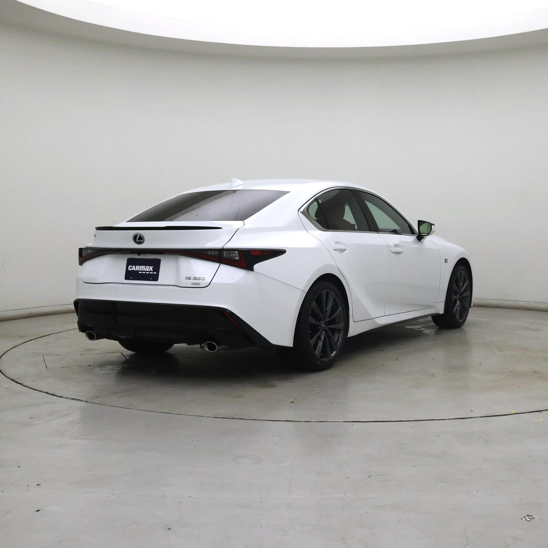 Thumbnail: 2022 Lexus IS - 8