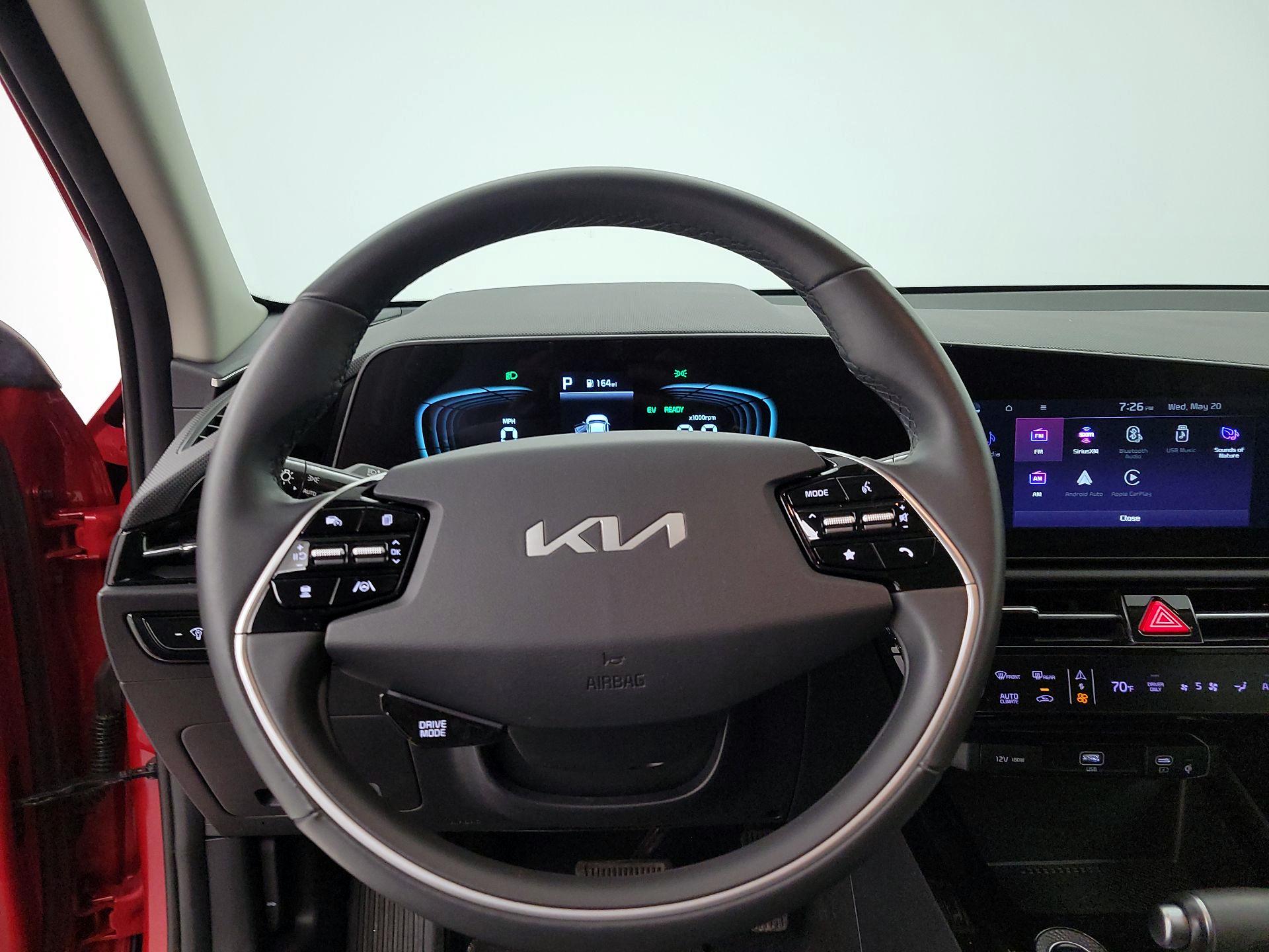 Thumbnail: 2023 Kia Niro - 10