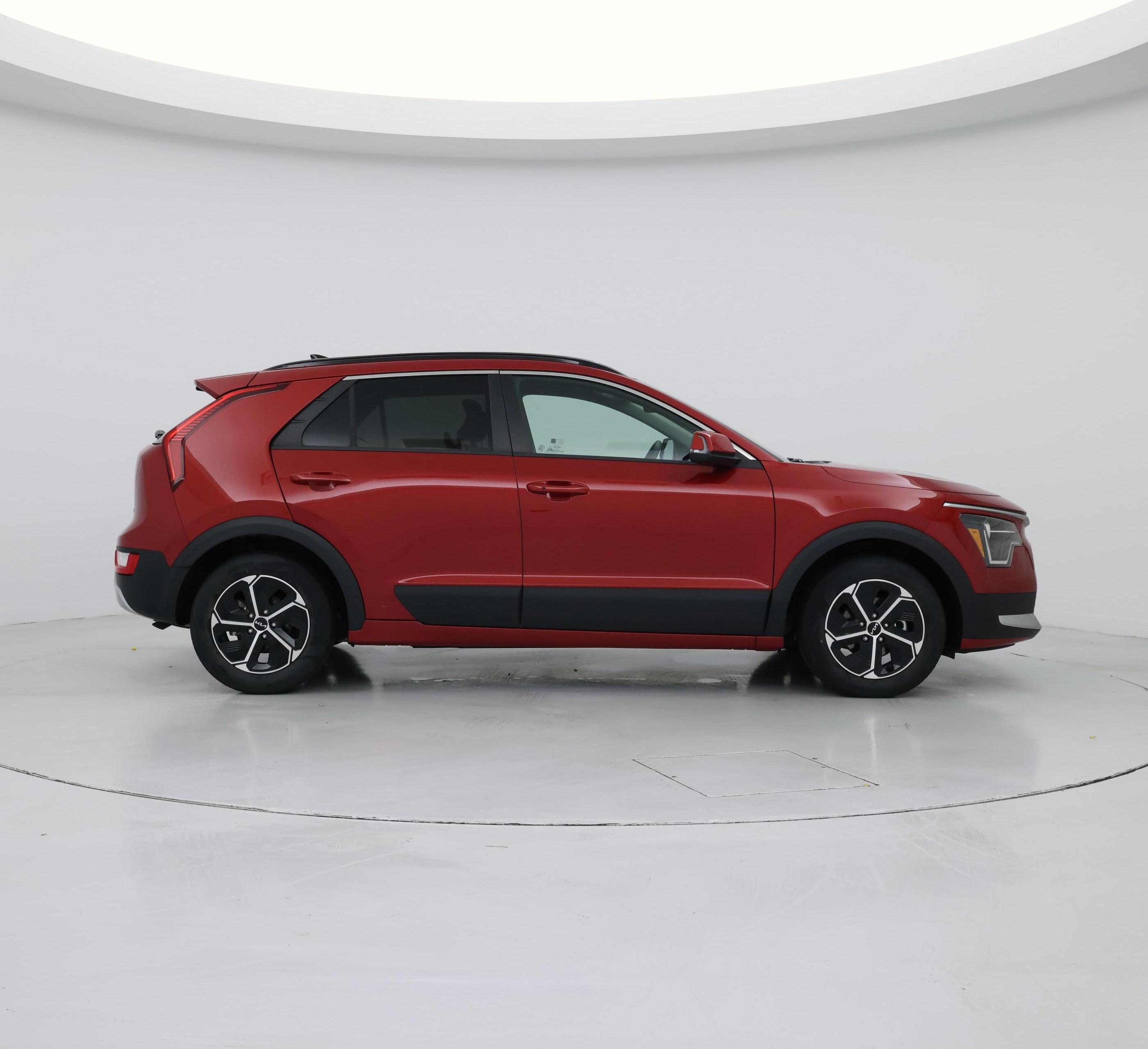 Thumbnail: 2023 Kia Niro - 7