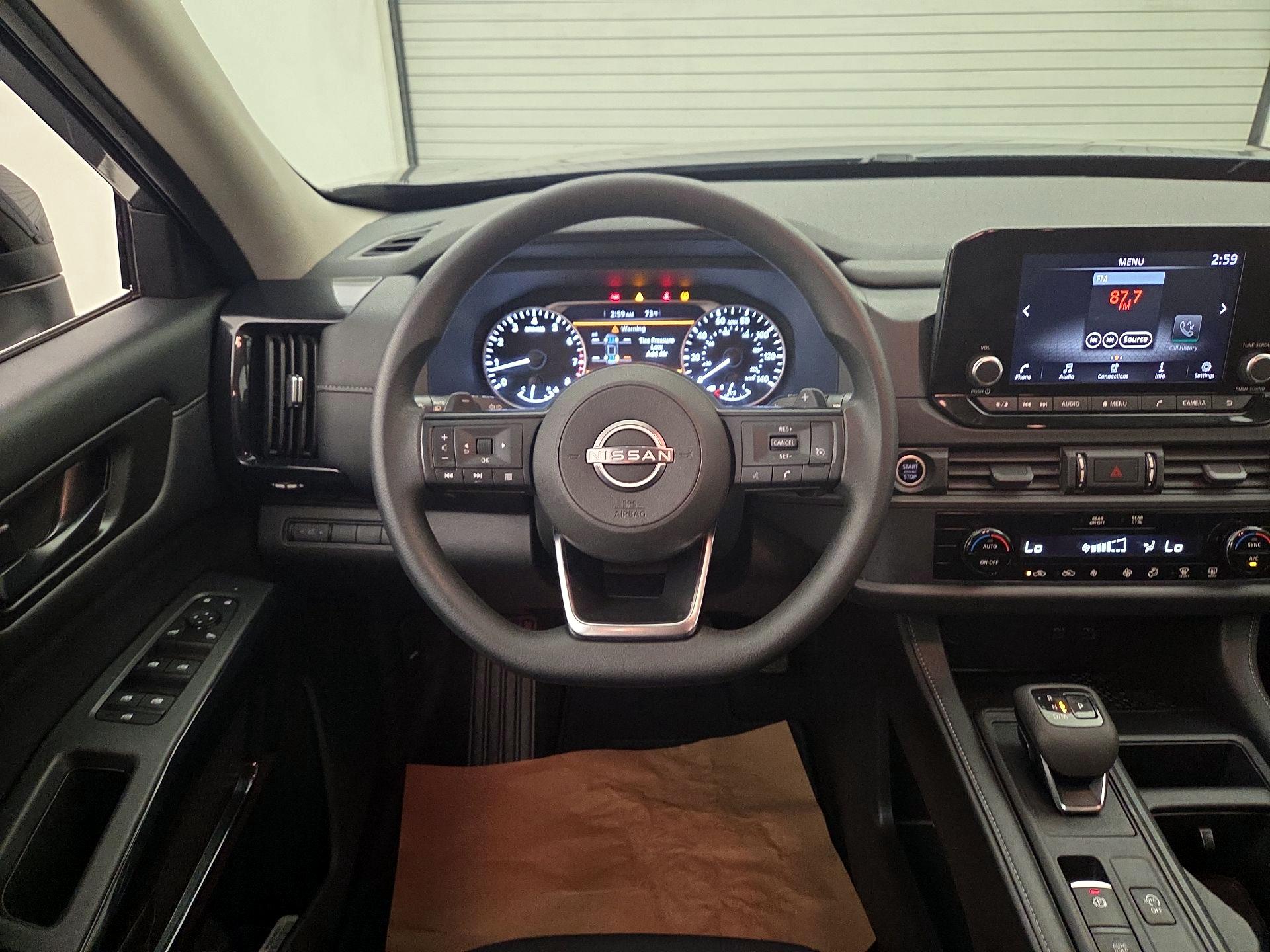 Thumbnail: 2024 Nissan Pathfinder - 10