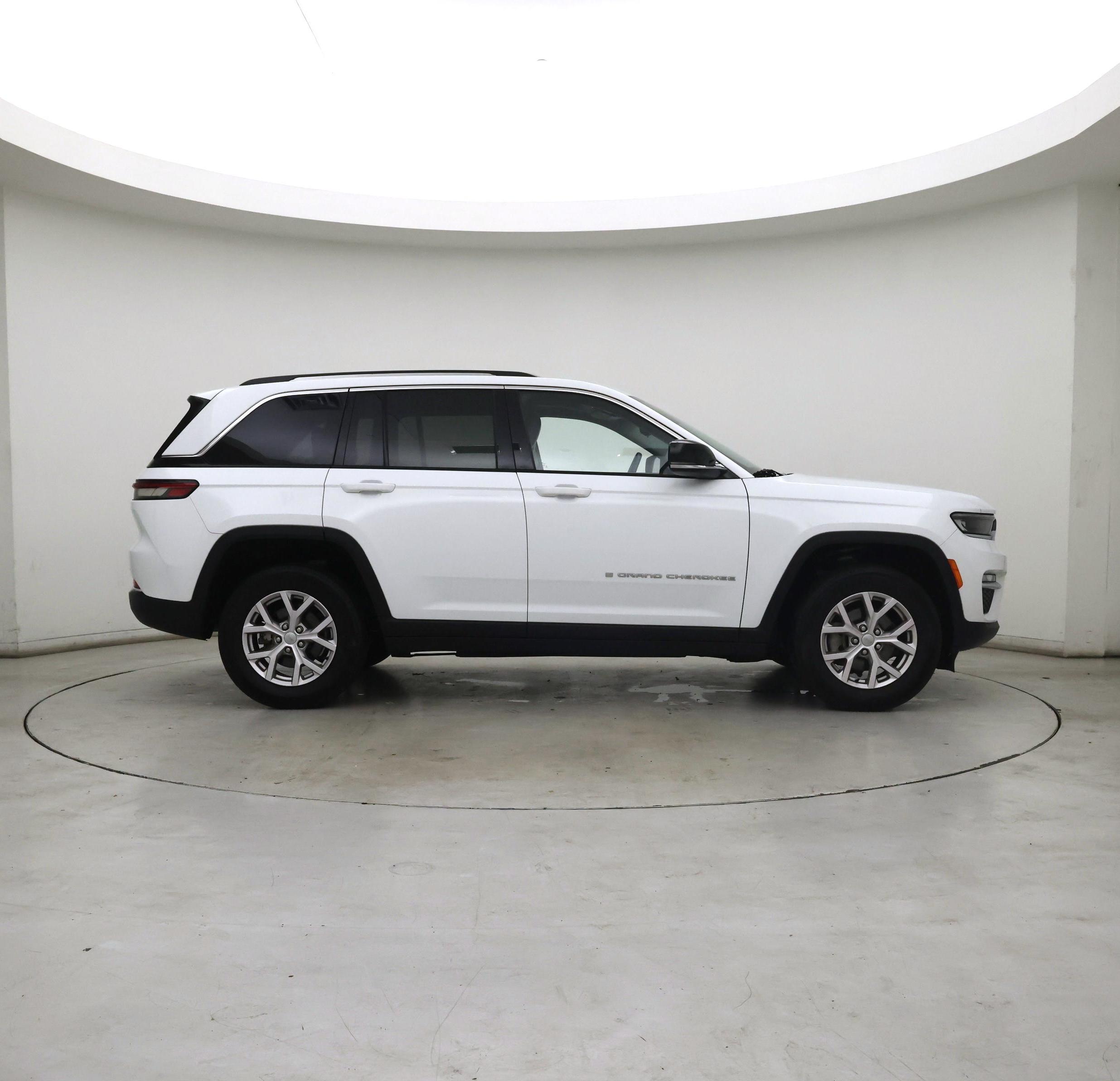 Thumbnail: 2022 Jeep Grand Cherokee - 7