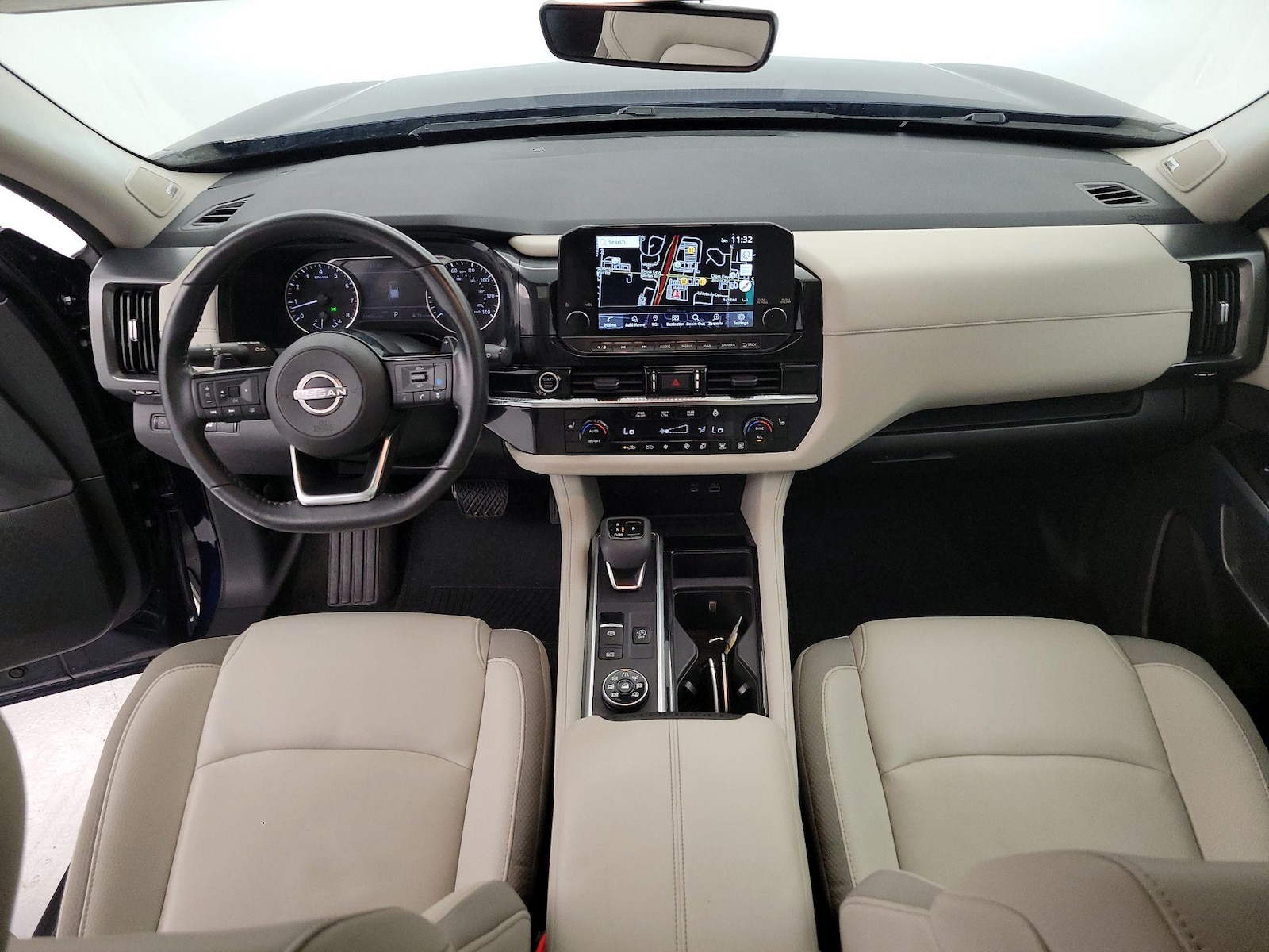 2023 Nissan Pathfinder SL - Photo 10