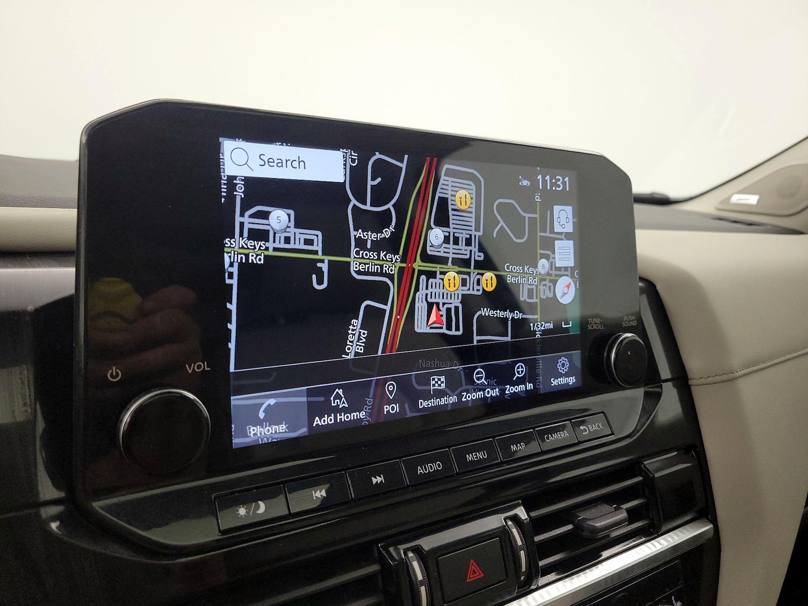 2023 Nissan Pathfinder SL - Photo 15