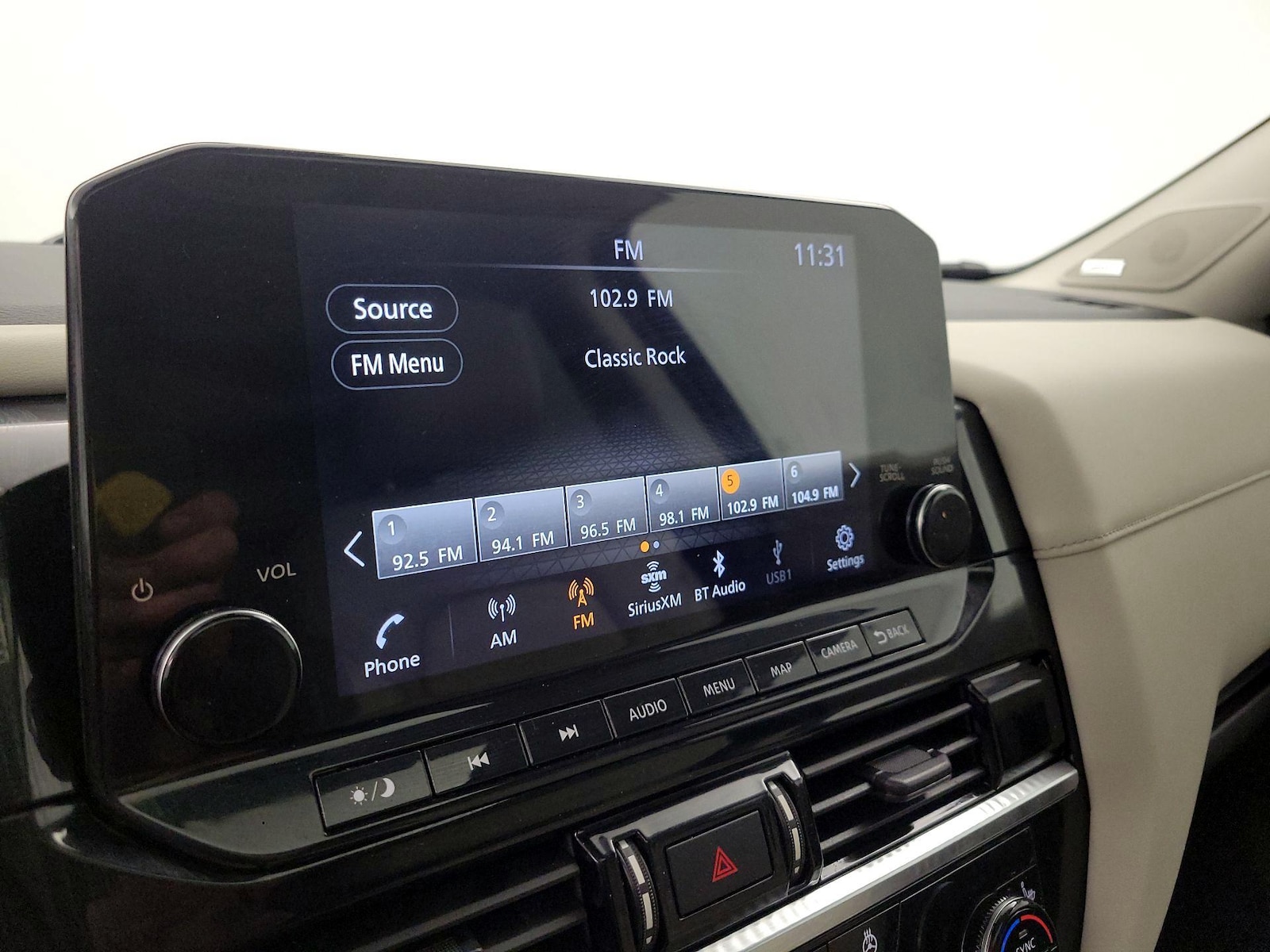 2023 Nissan Pathfinder SL - Photo 17