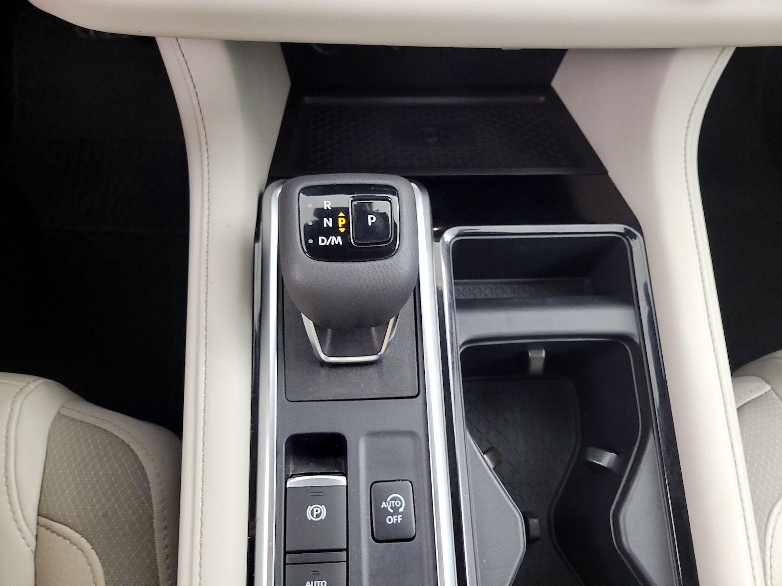 2023 Nissan Pathfinder SL - Photo 19