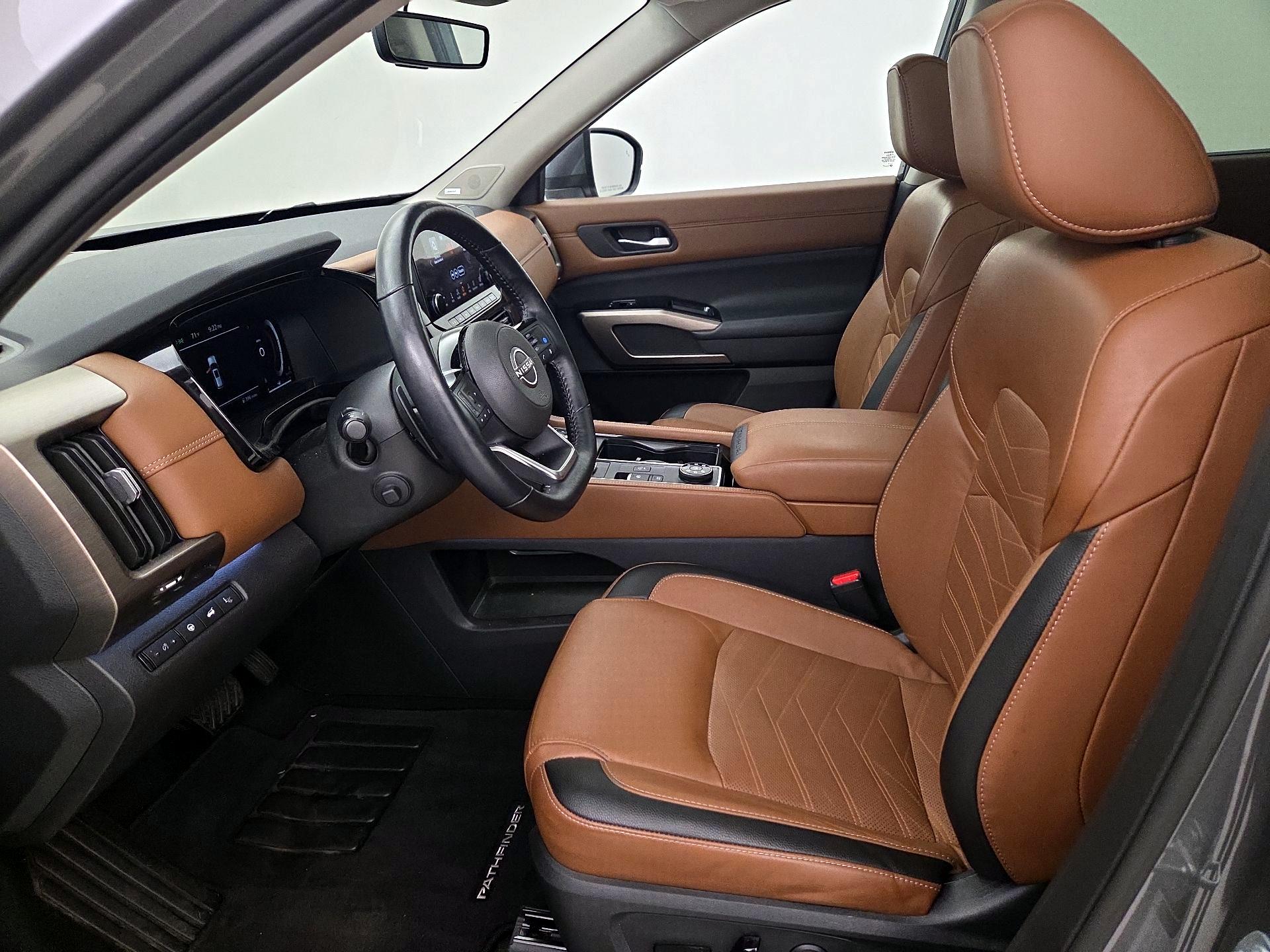 Thumbnail: 2023 Nissan Pathfinder - 11