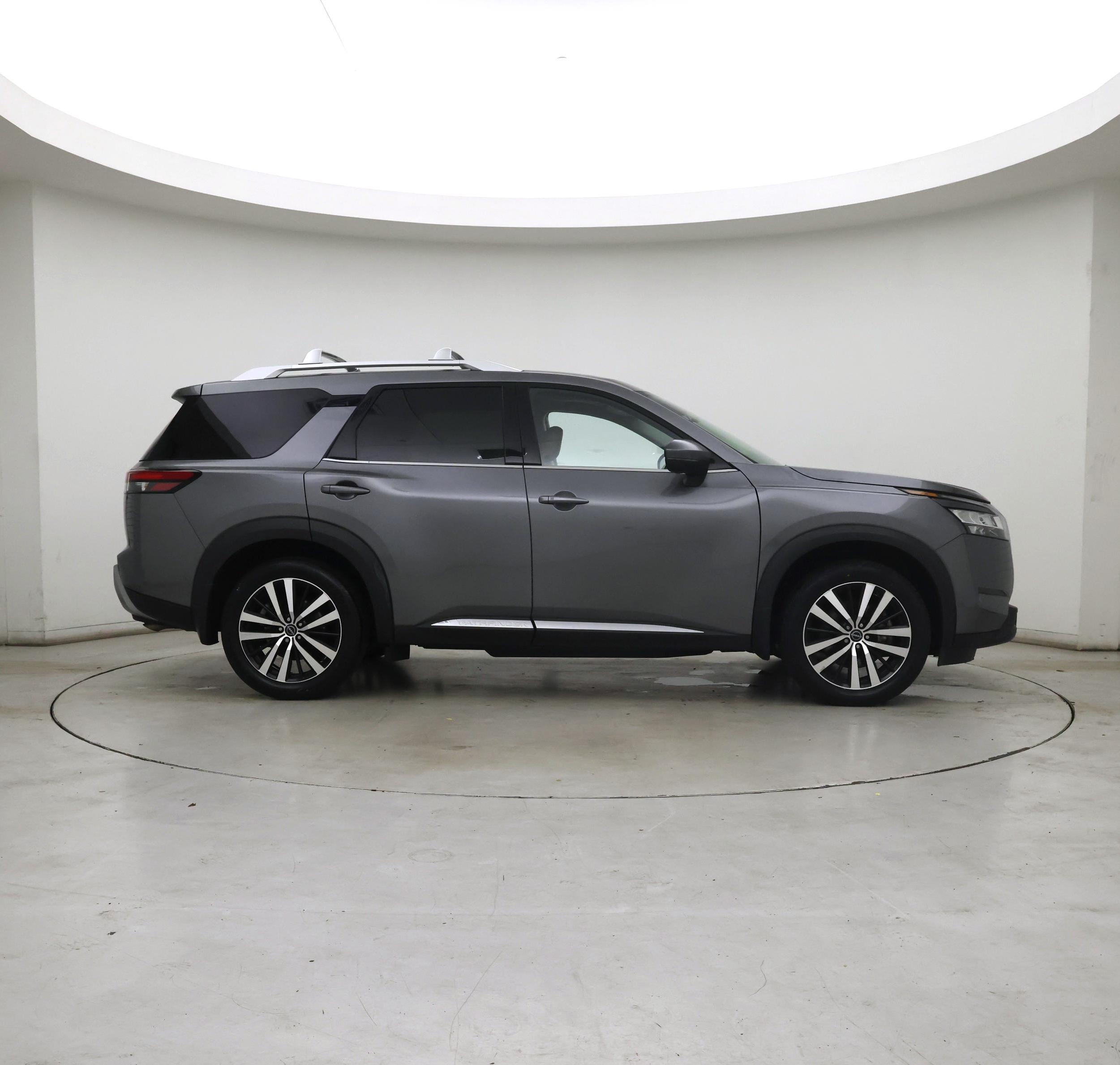 Thumbnail: 2023 Nissan Pathfinder - 7