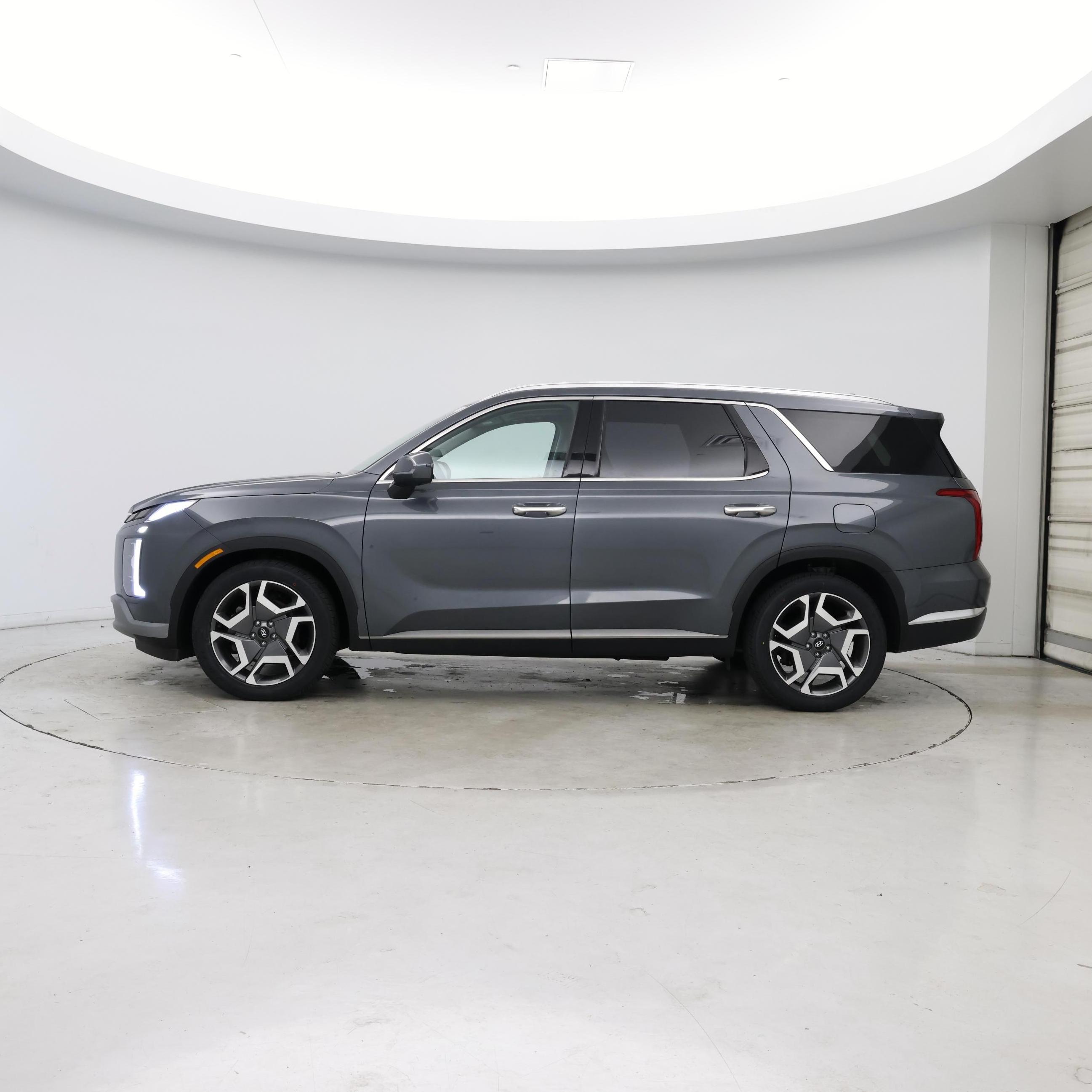 Thumbnail: 2023 Hyundai Palisade - 3