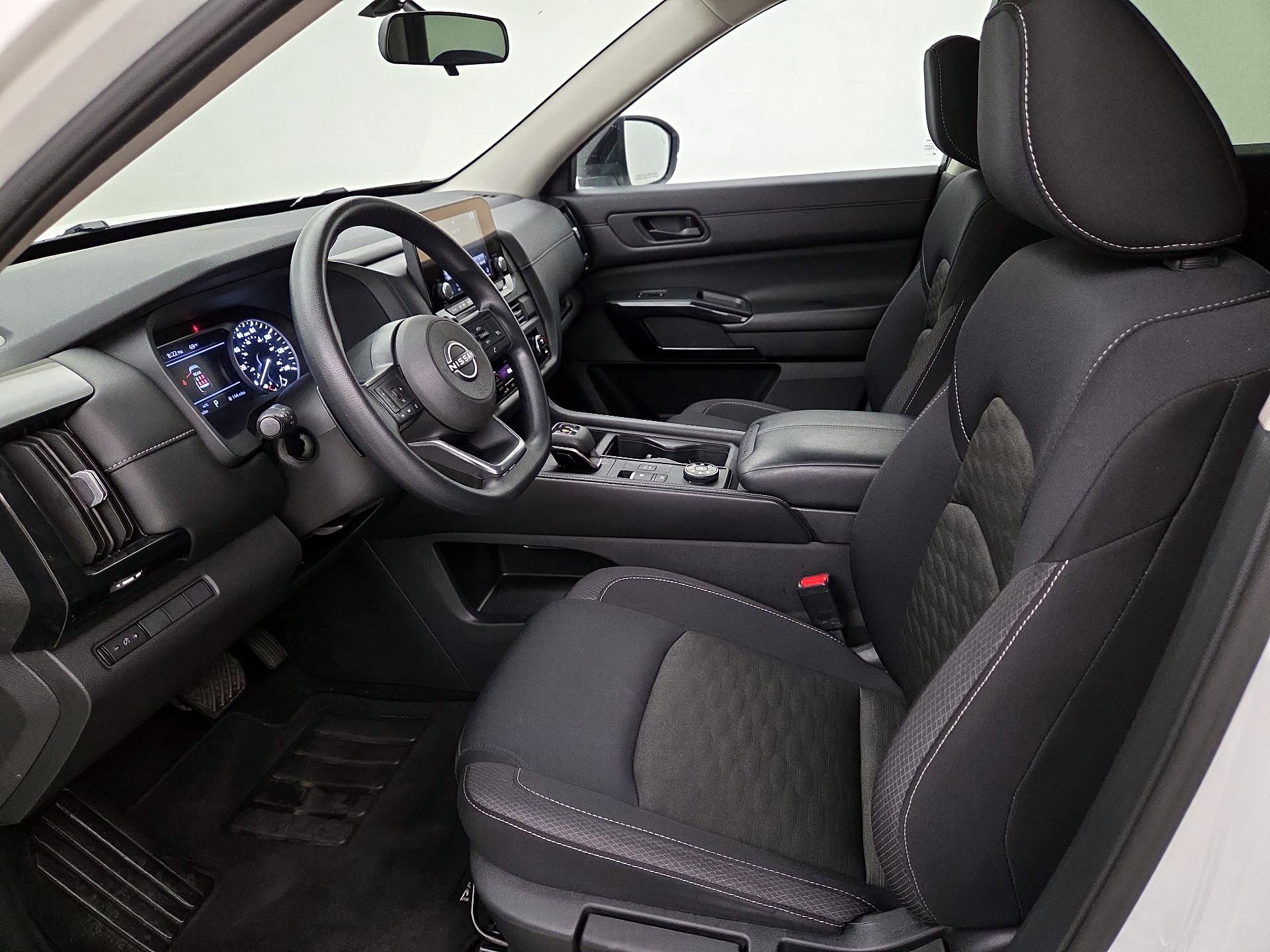 Thumbnail: 2023 Nissan Pathfinder - 11