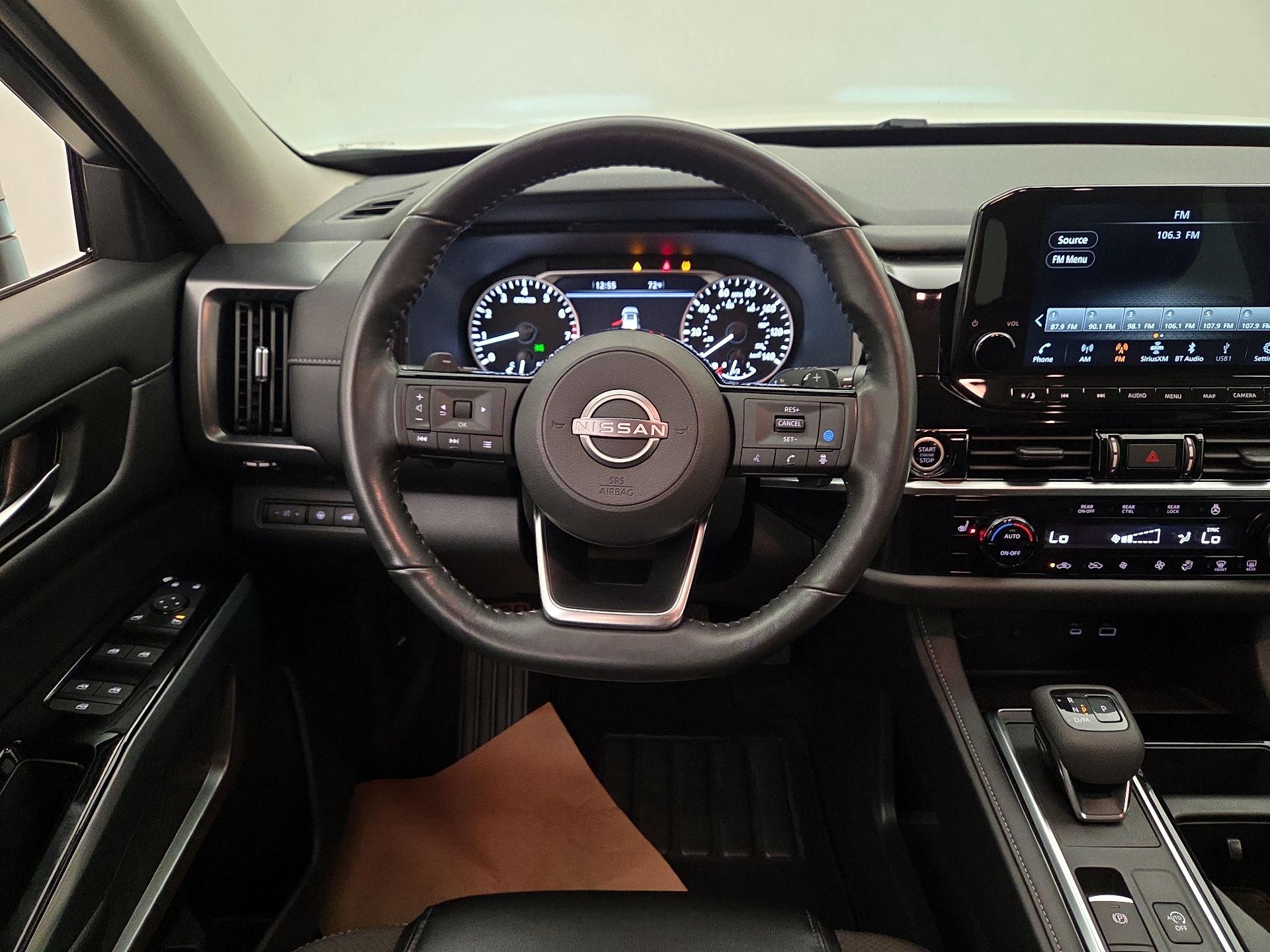 Thumbnail: 2023 Nissan Pathfinder - 10