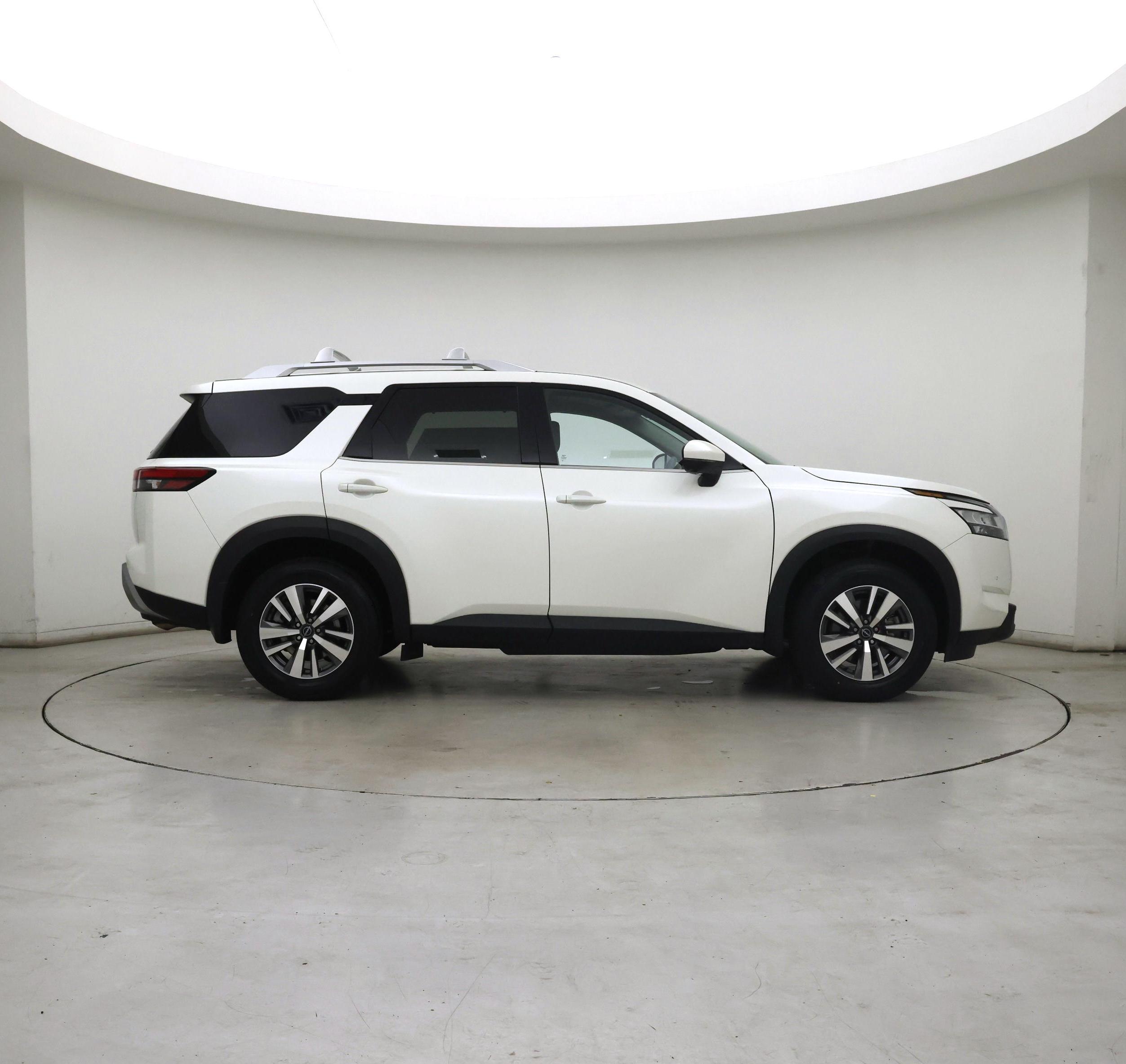 Thumbnail: 2023 Nissan Pathfinder - 7