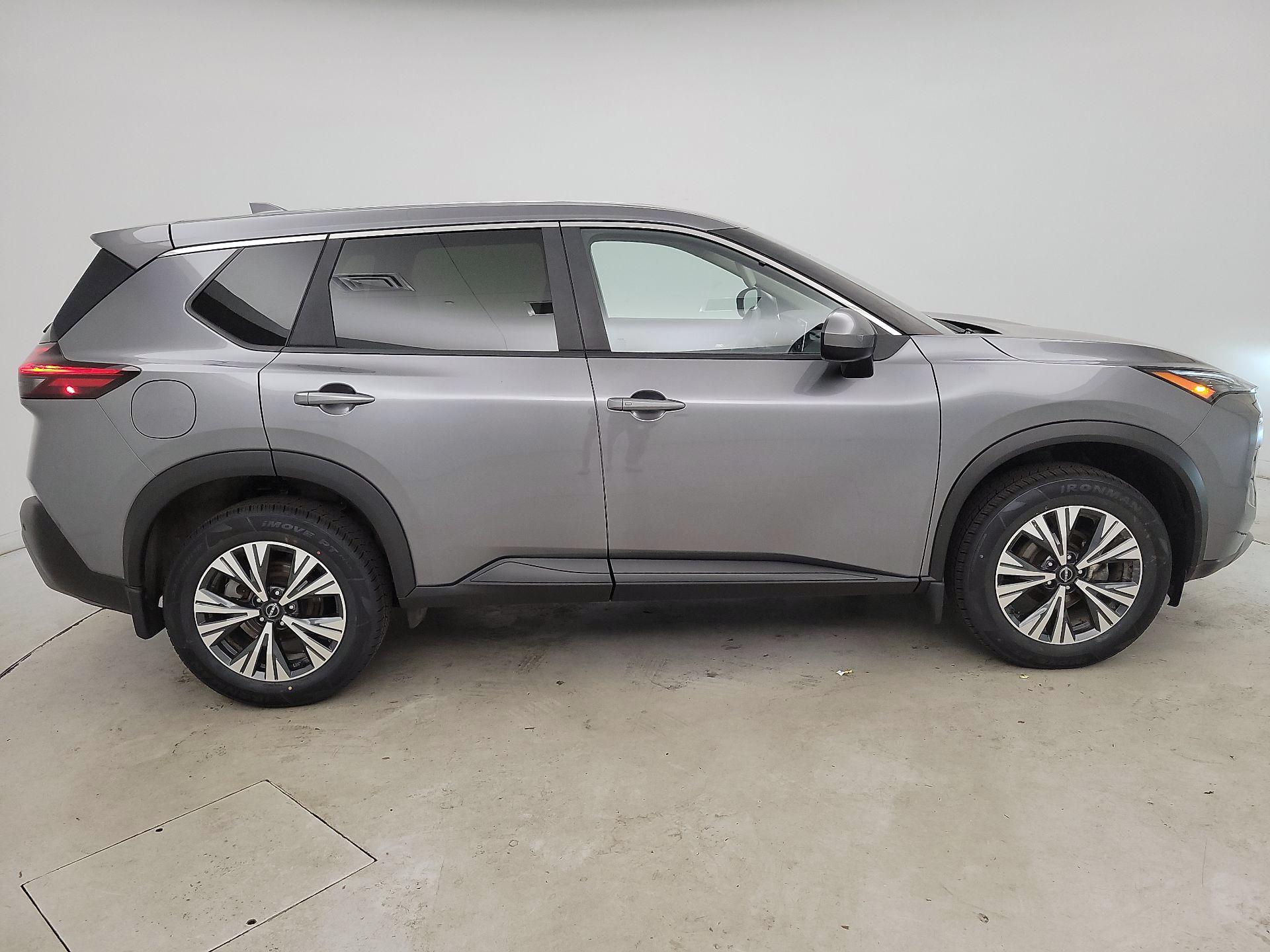 Thumbnail: 2023 Nissan Rogue - 4