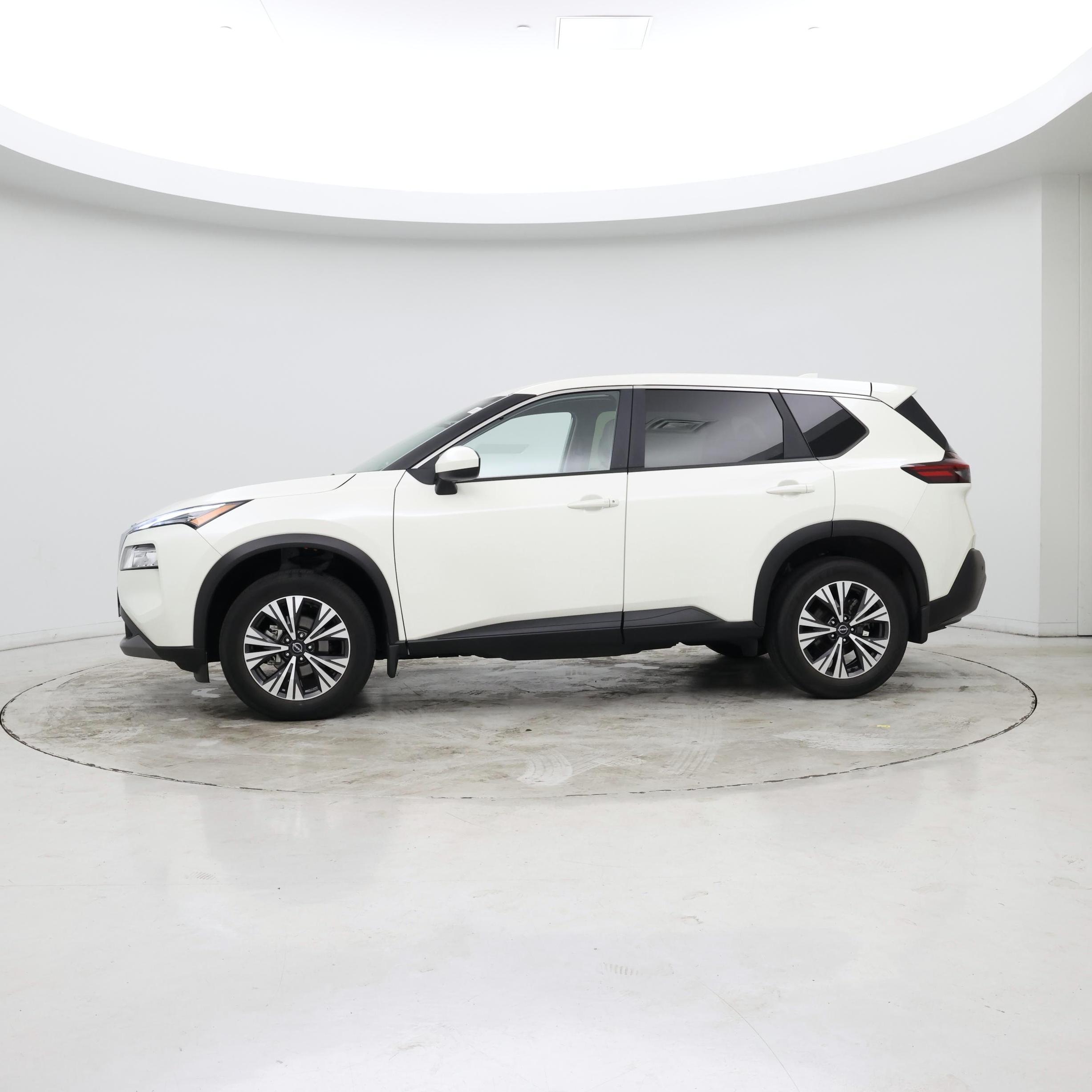 Thumbnail: 2023 Nissan Rogue - 2