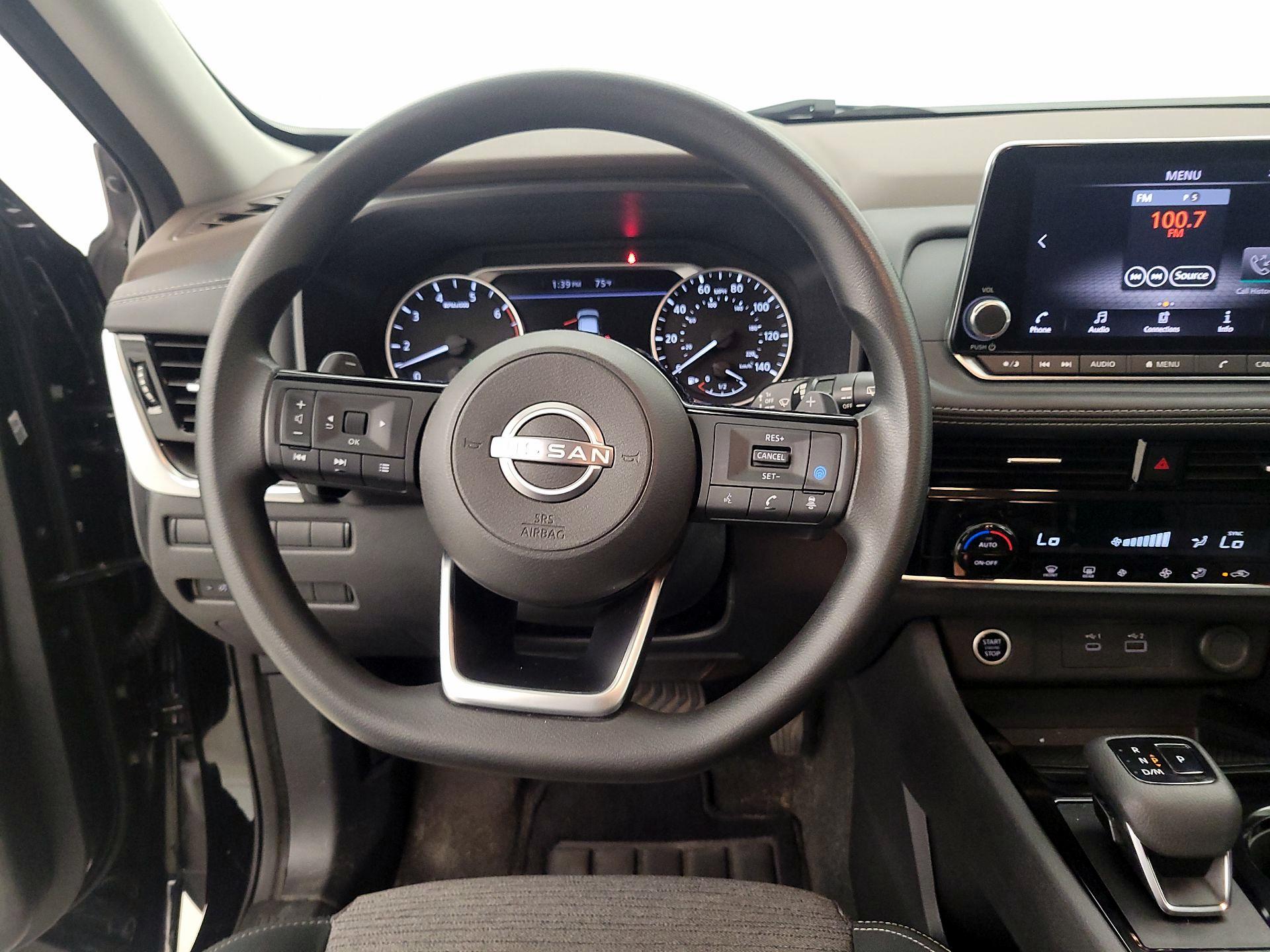 Thumbnail: 2022 Nissan Rogue - 10