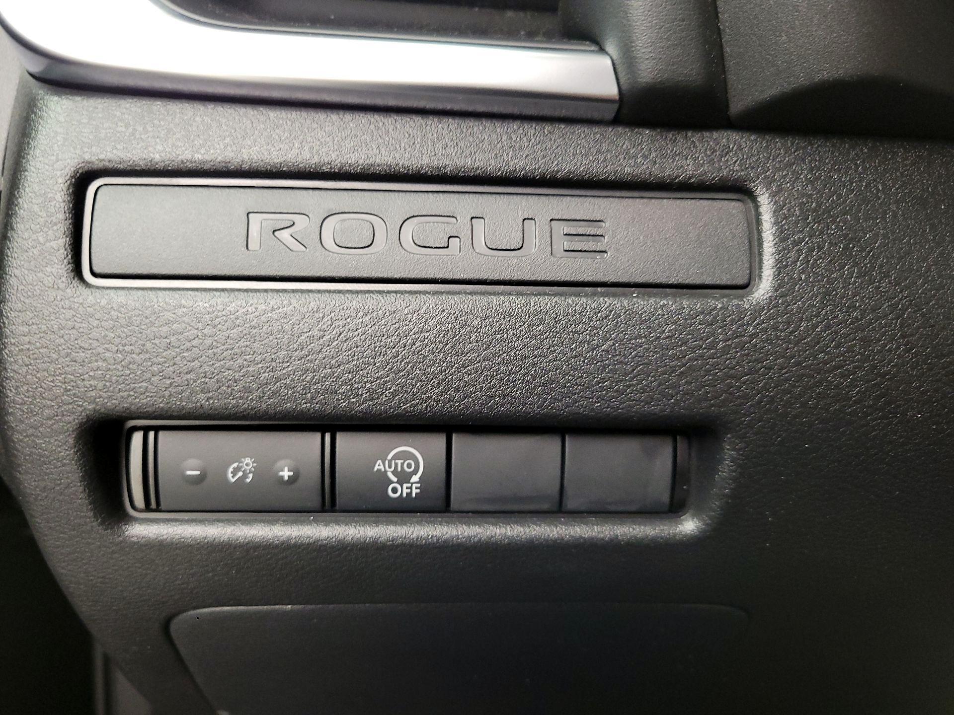 Thumbnail: 2023 Nissan Rogue - 13