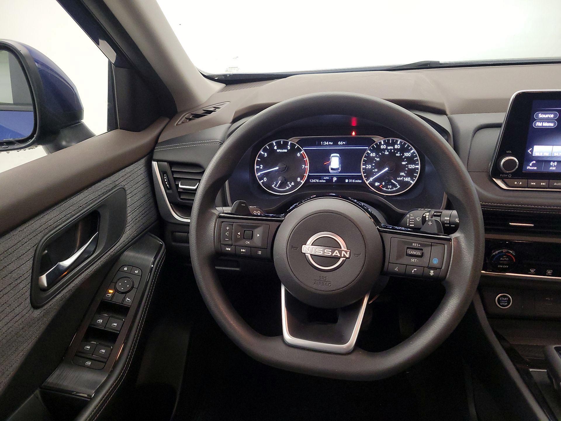 Thumbnail: 2023 Nissan Rogue - 10