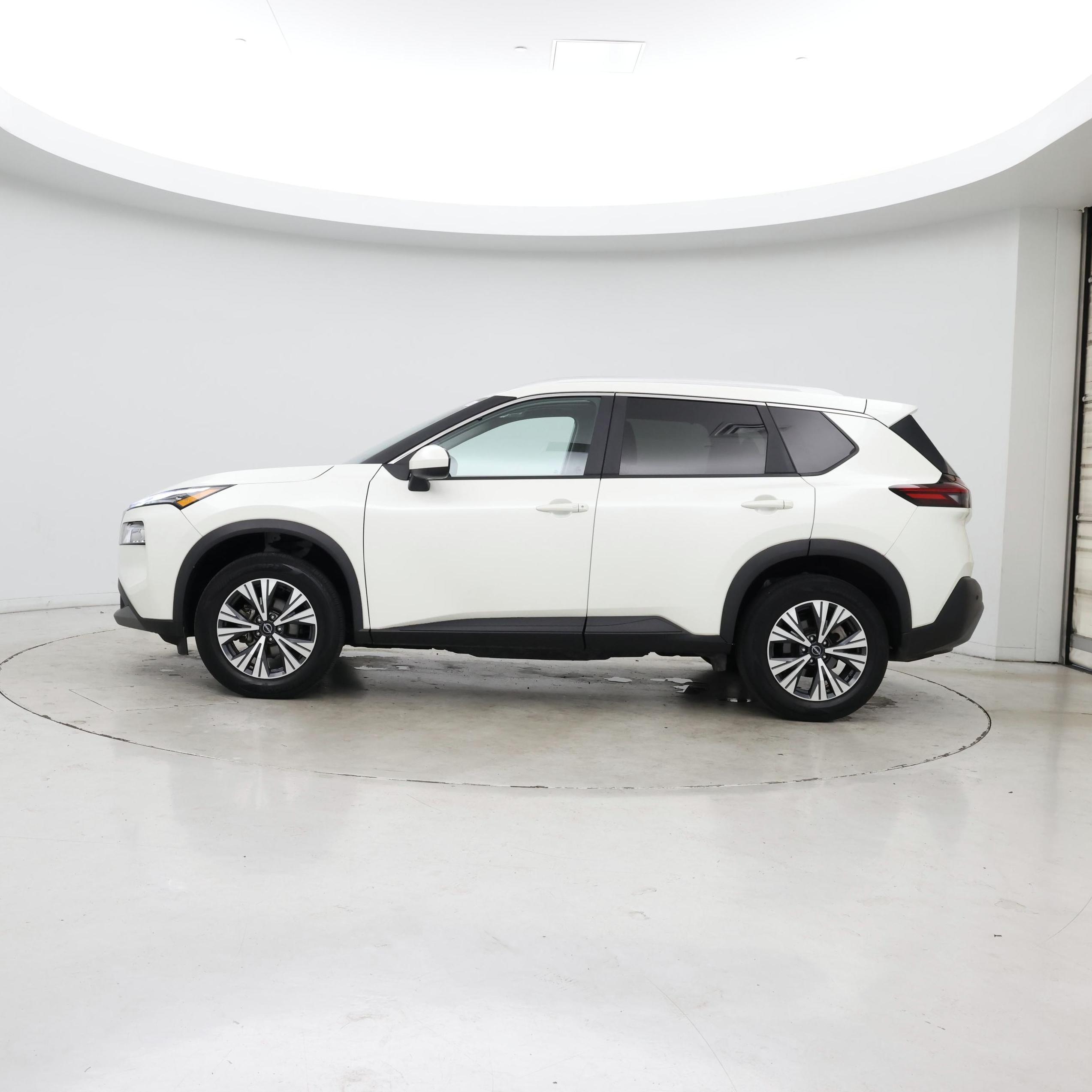 Thumbnail: 2023 Nissan Rogue - 3