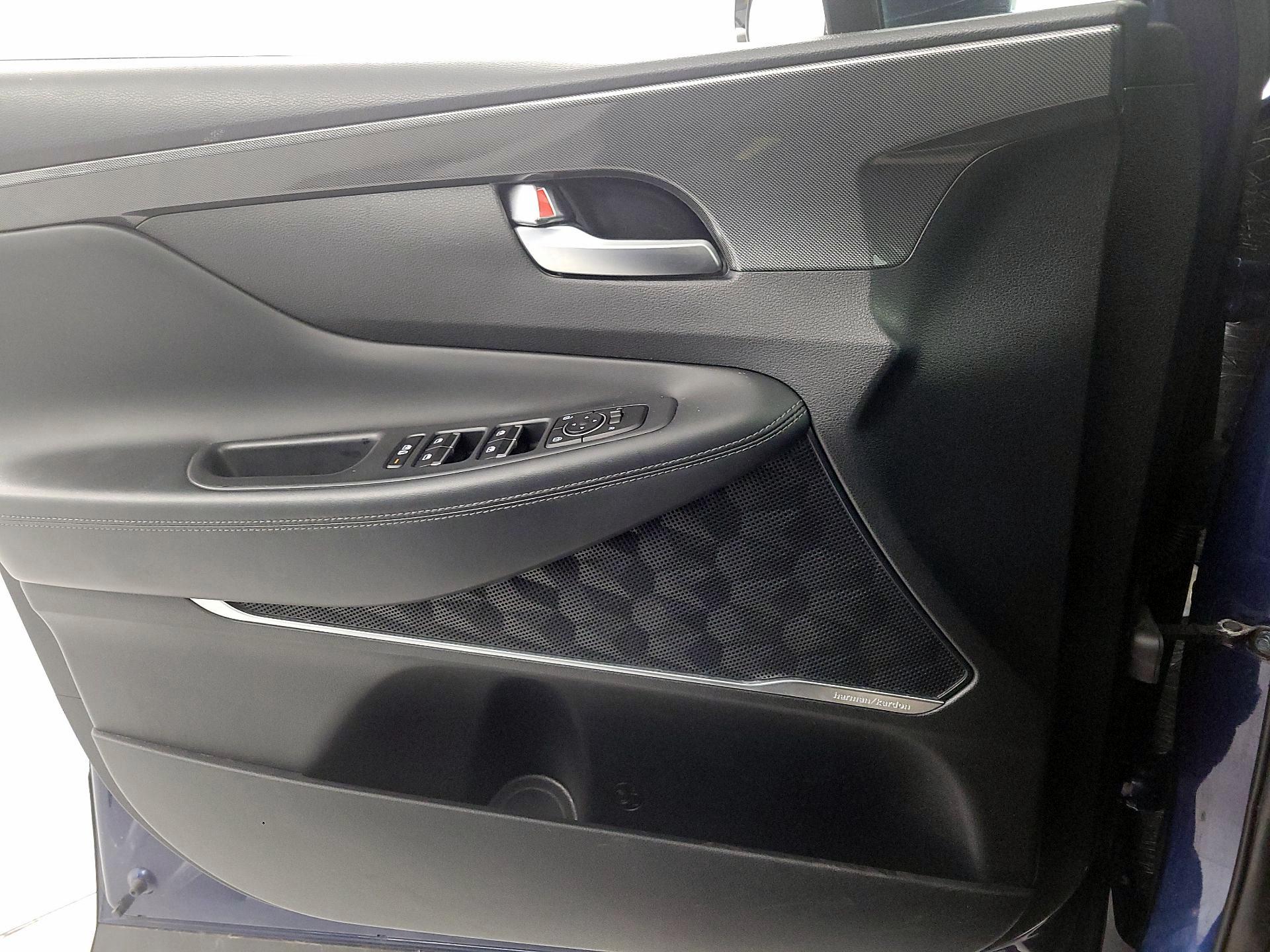 Thumbnail: 2022 Hyundai Santa Fe - 12