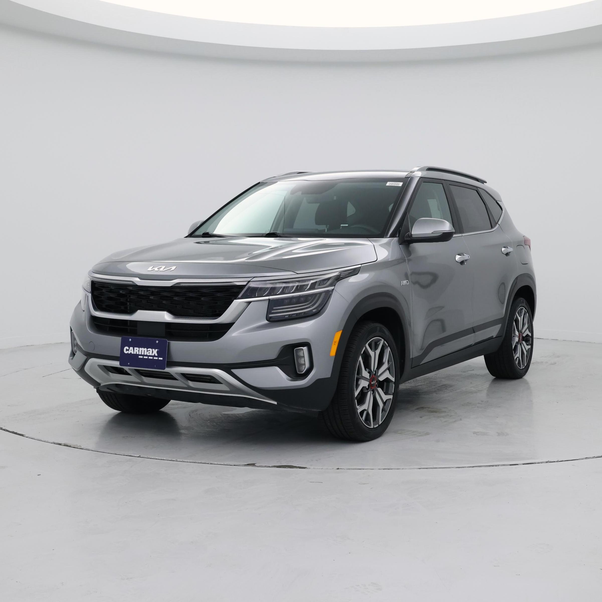 Thumbnail: 2023 Kia Seltos - 4
