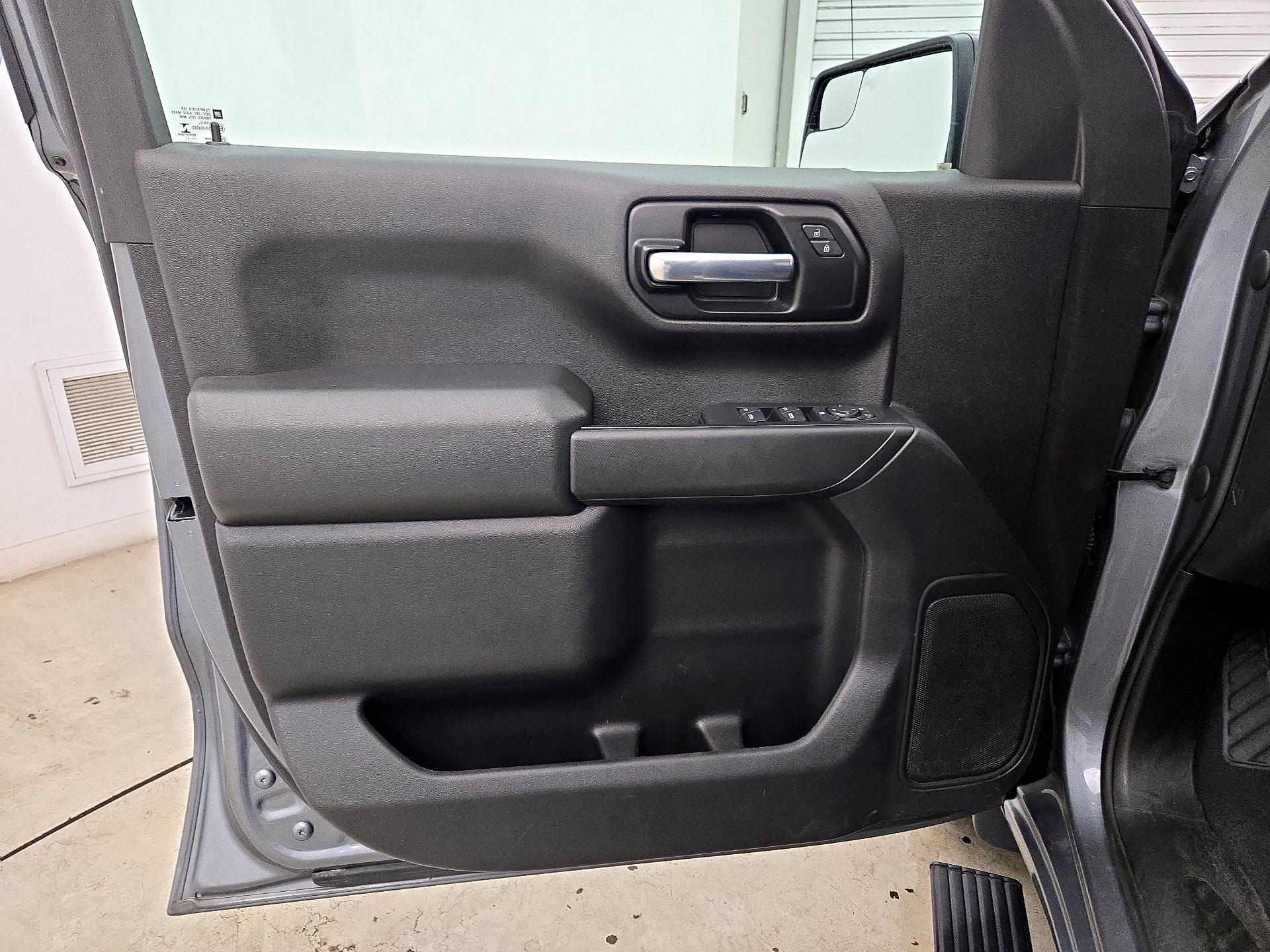 Thumbnail: 2021 Chevrolet Silverado 1500 - 12