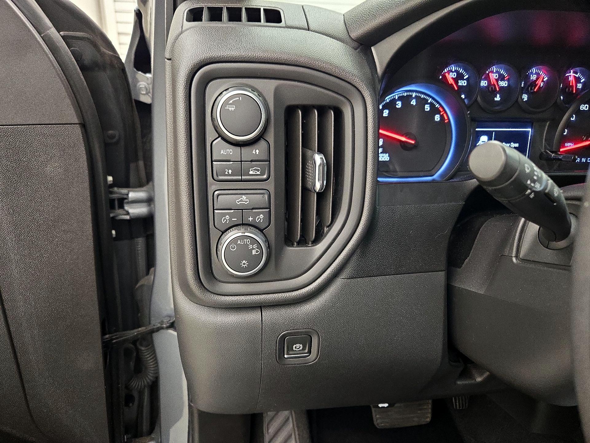 Thumbnail: 2021 Chevrolet Silverado 1500 - 13