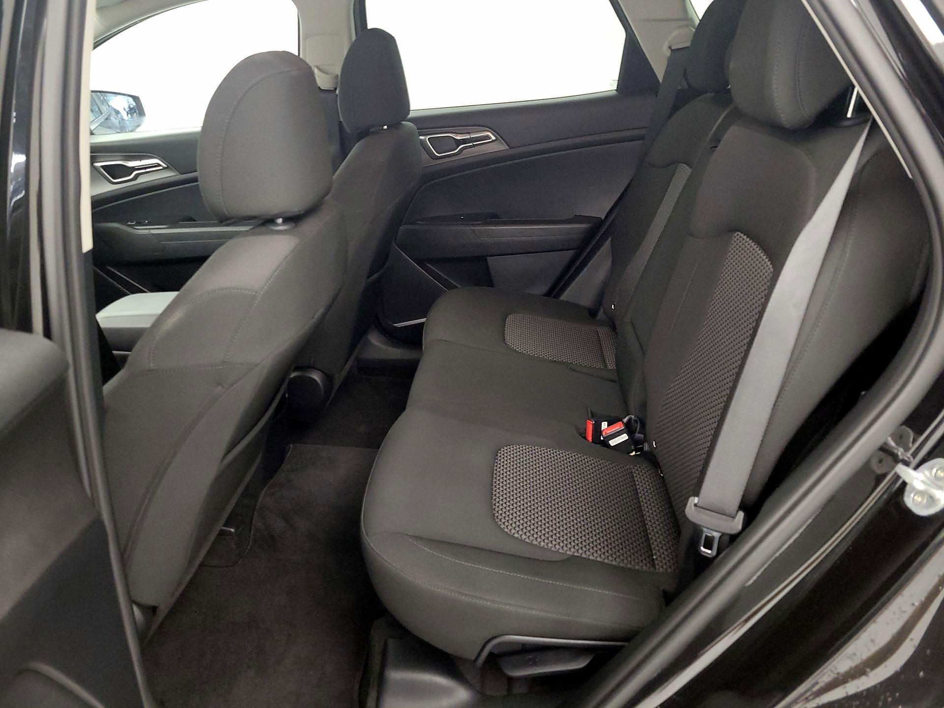 Thumbnail: 2023 Kia Sportage - 19