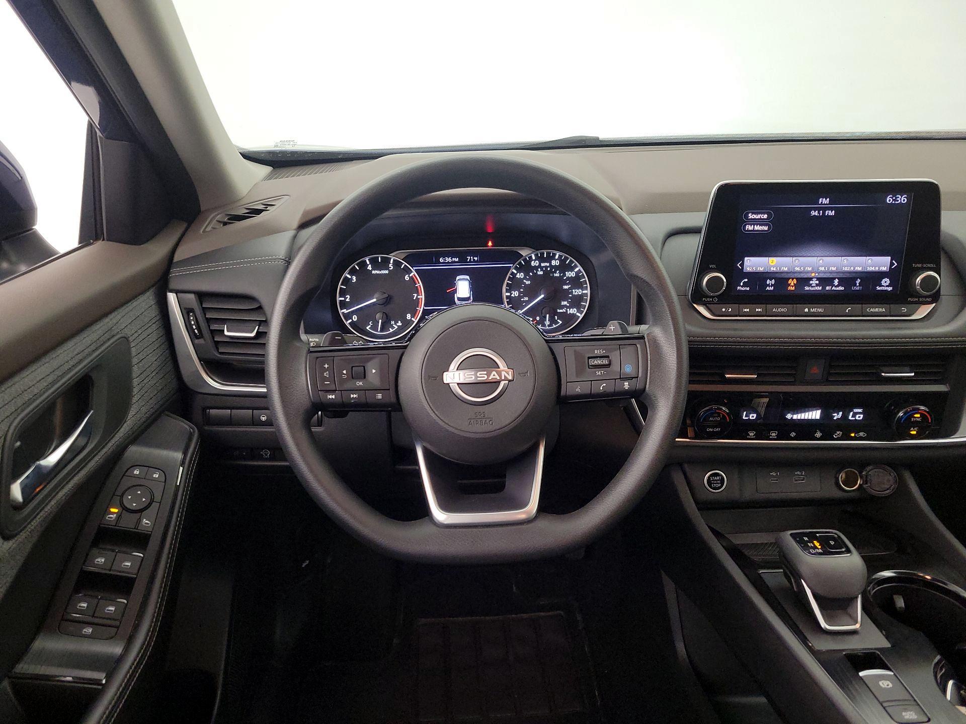 Thumbnail: 2023 Nissan Rogue - 10