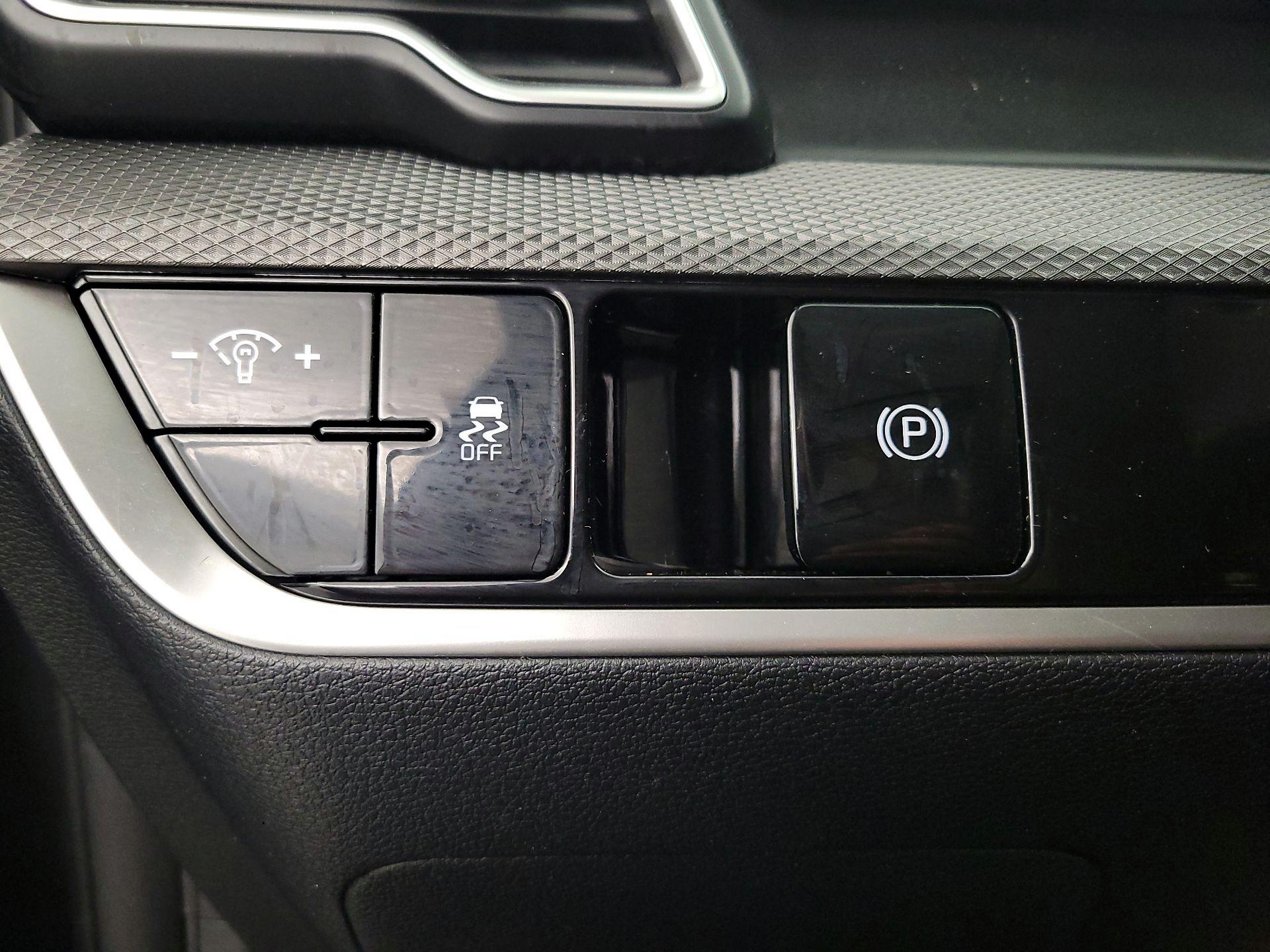 Thumbnail: 2024 Kia Sportage - 13