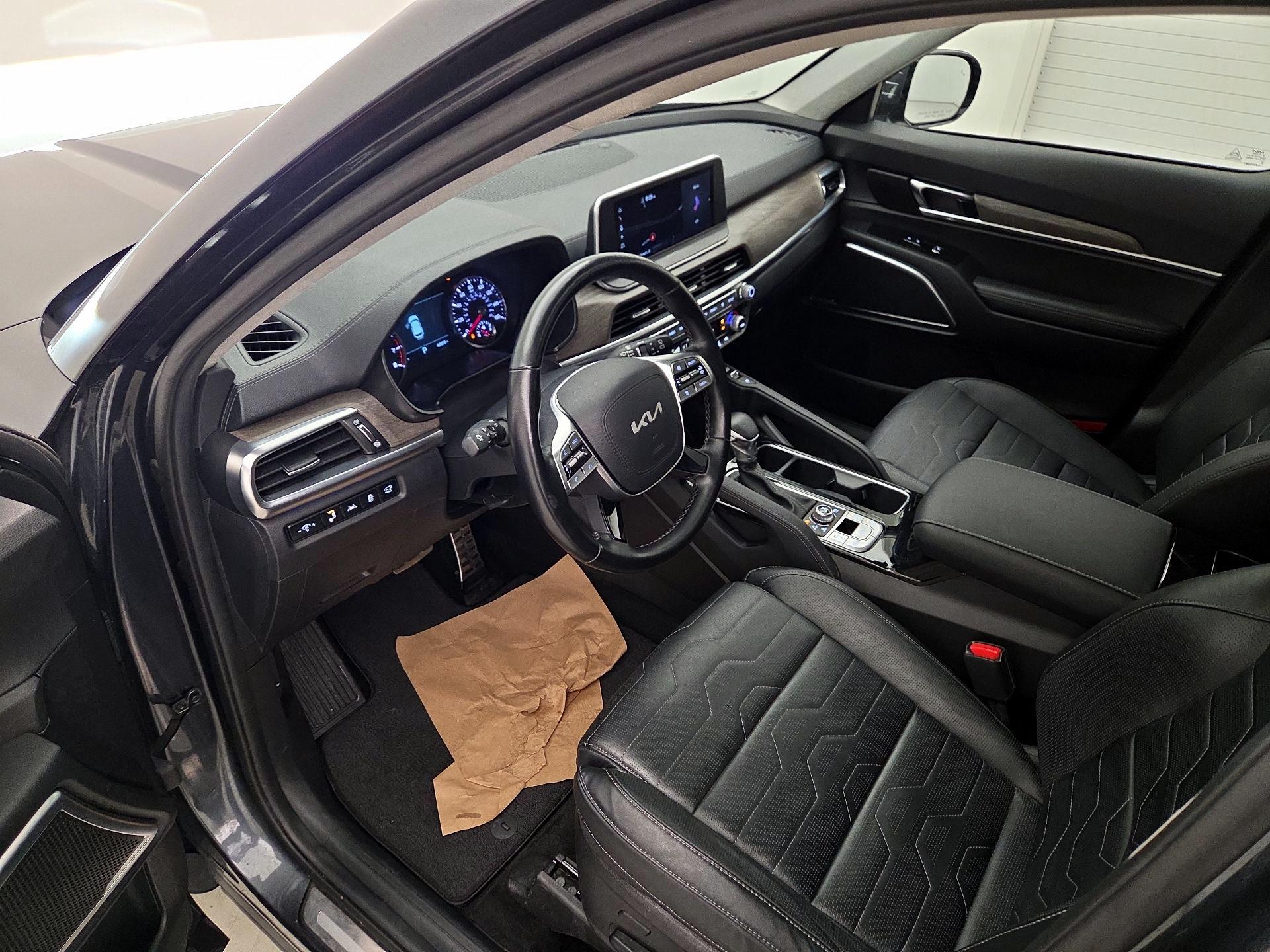 Thumbnail: 2022 Kia Telluride - 11