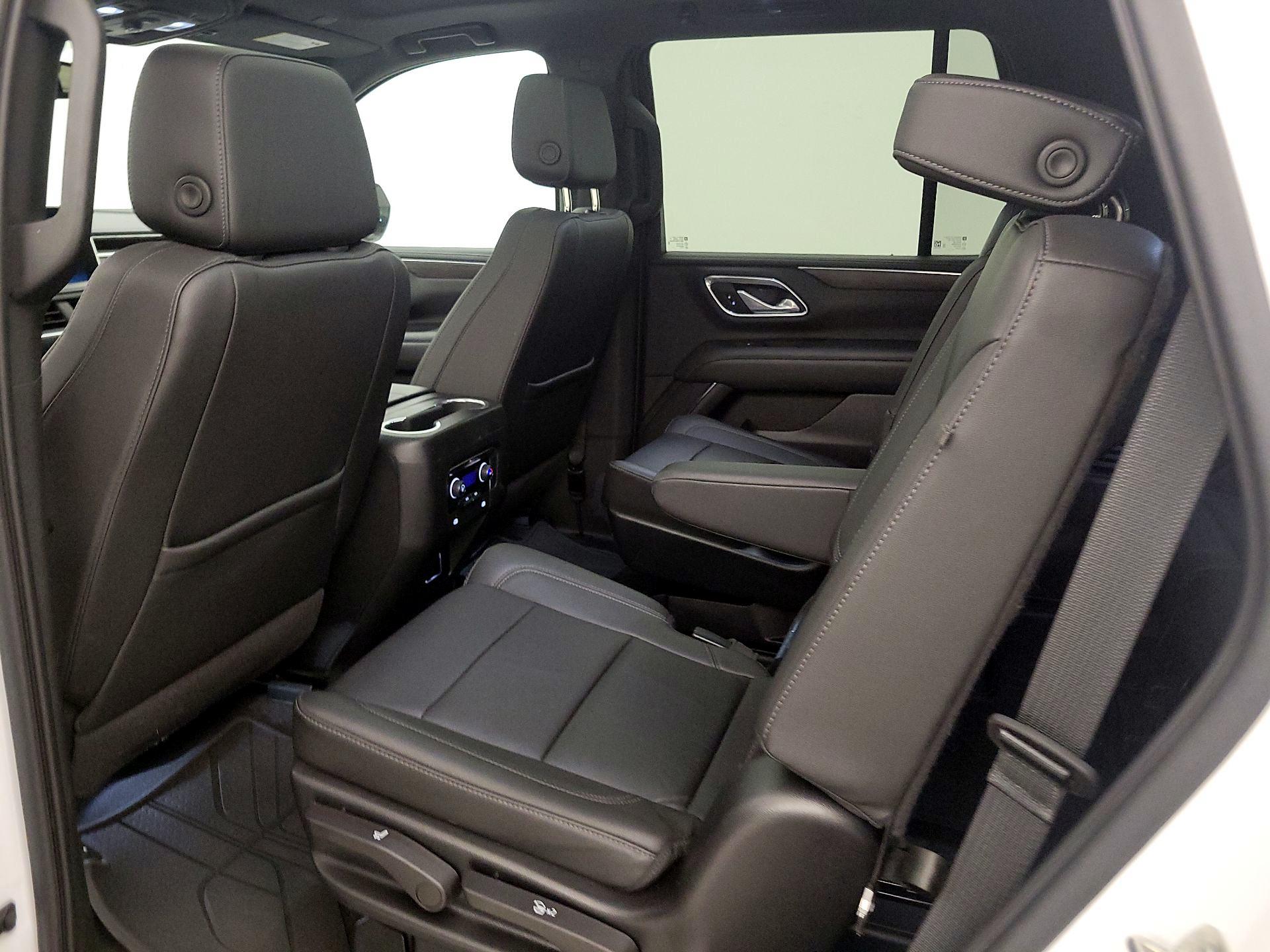 Thumbnail: 2022 Chevrolet Tahoe - 20