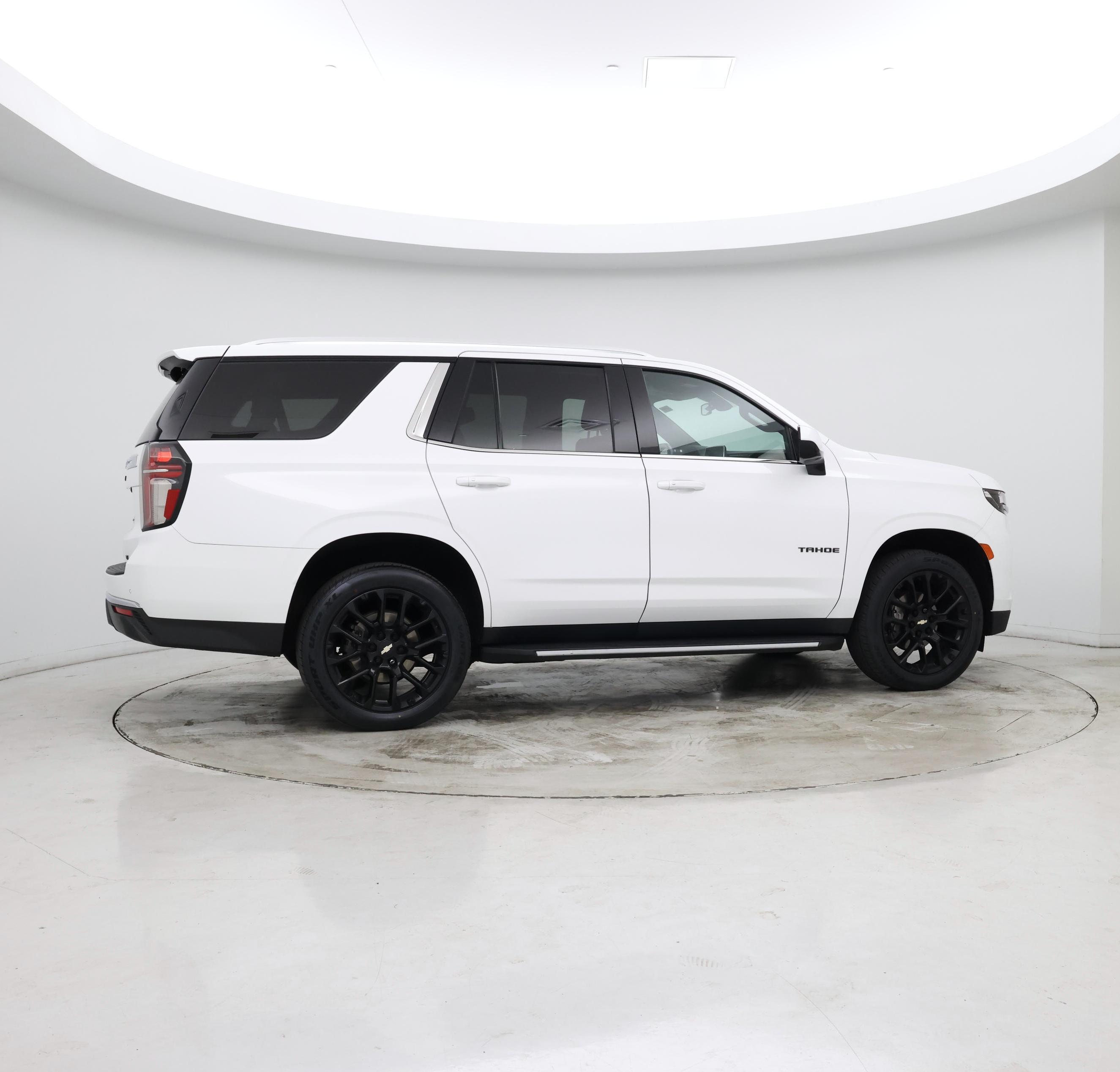 Thumbnail: 2022 Chevrolet Tahoe - 8