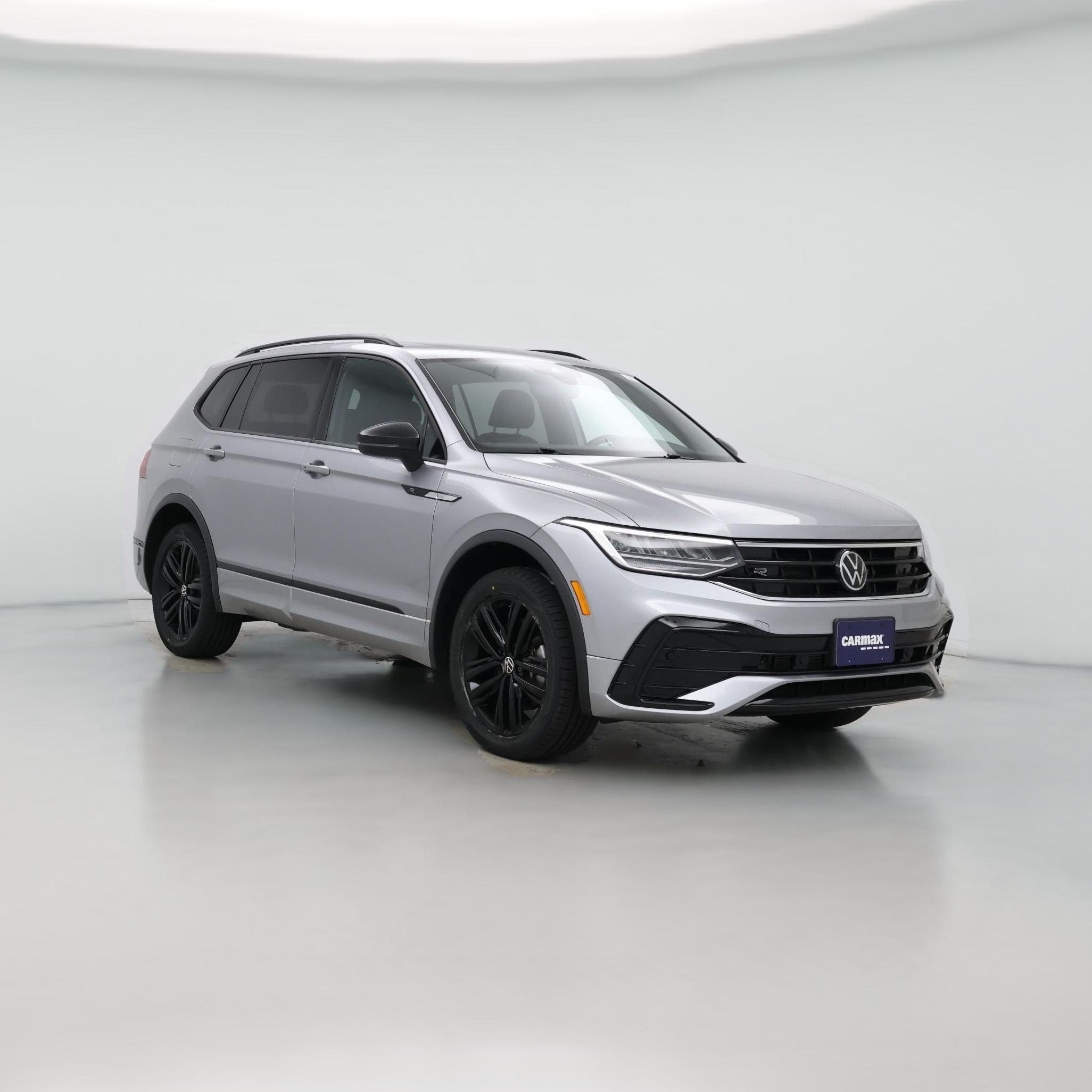 Thumbnail: 2022 Volkswagen Tiguan - 1
