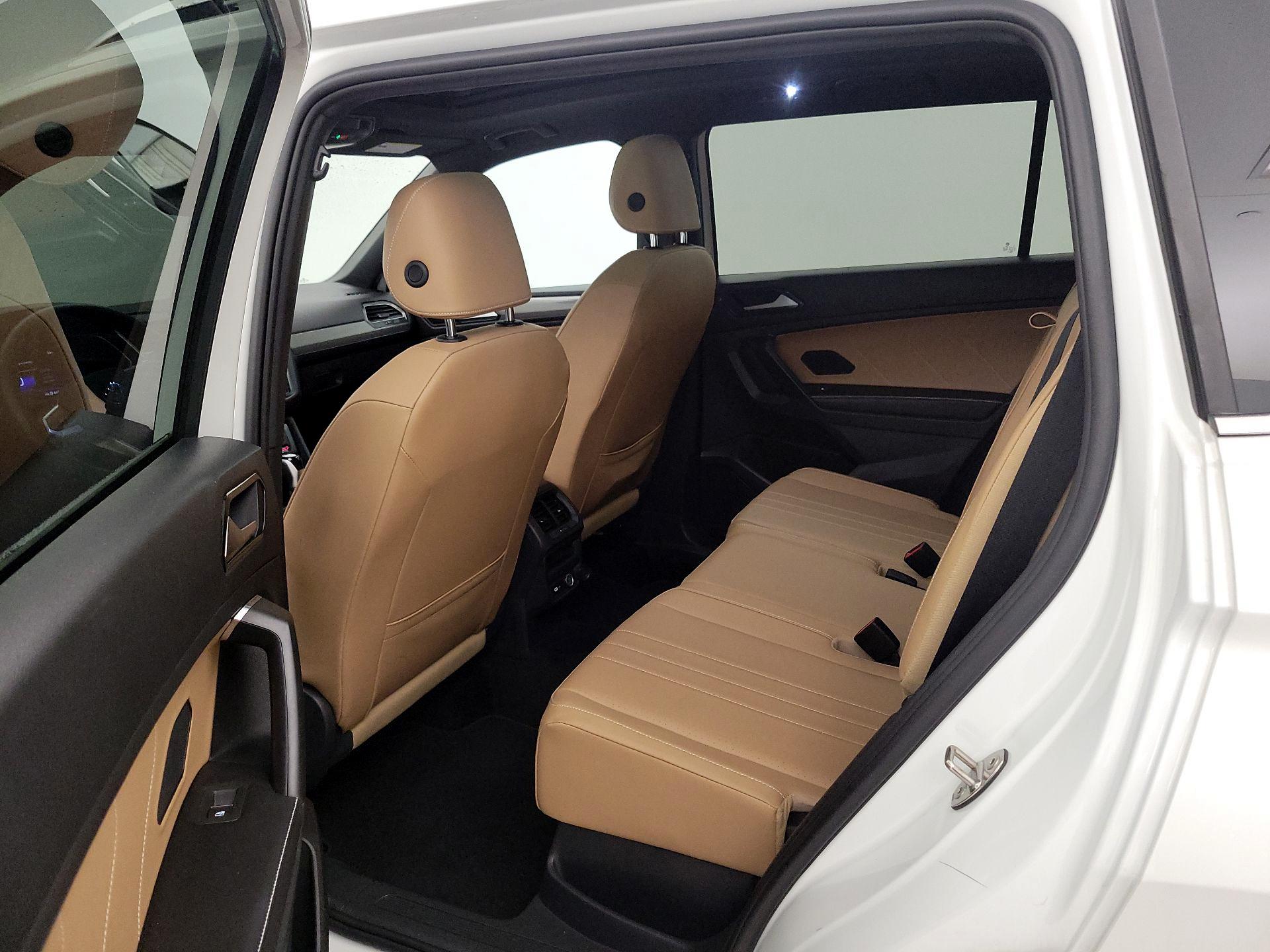 Thumbnail: 2023 Volkswagen Tiguan - 20