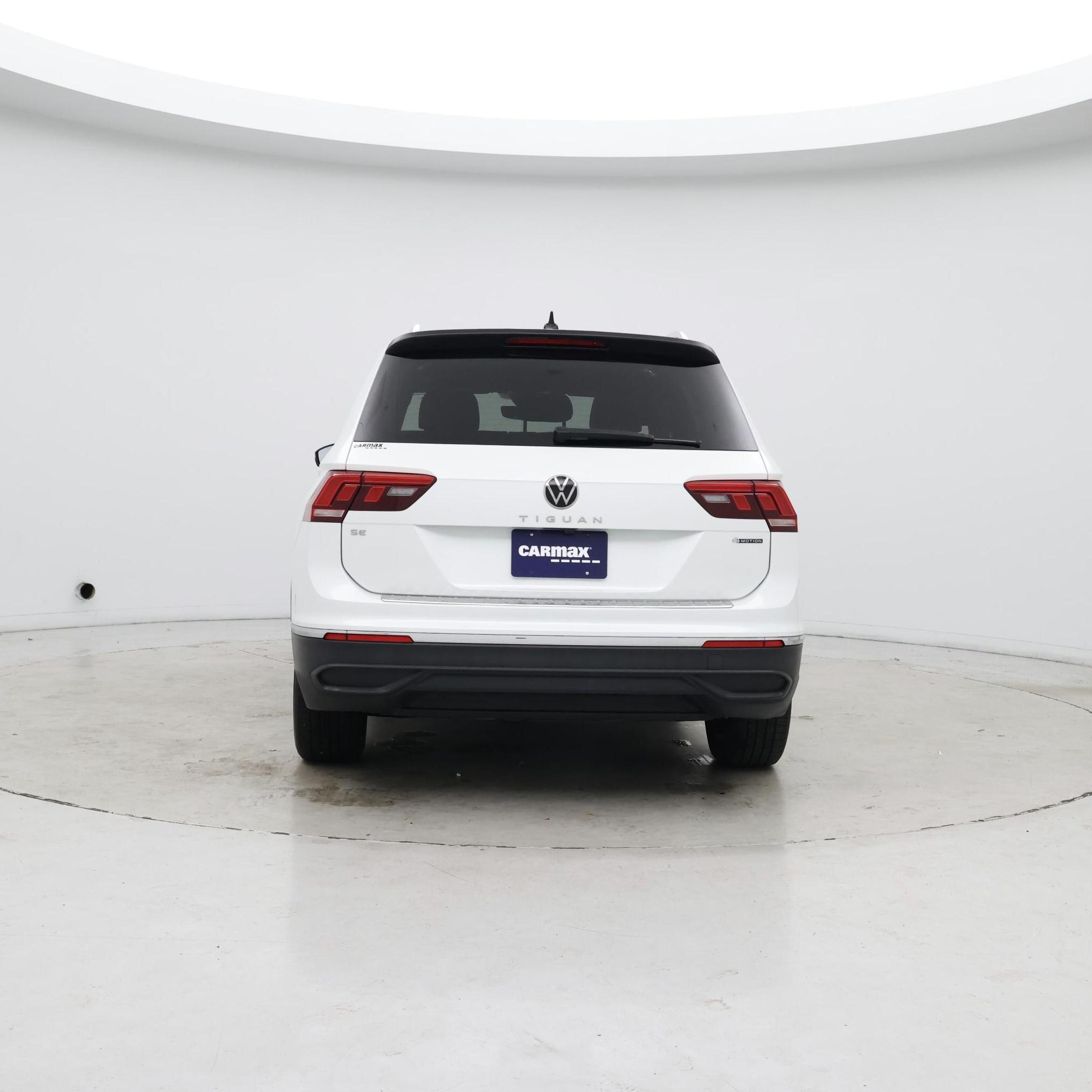 Thumbnail: 2023 Volkswagen Tiguan - 6