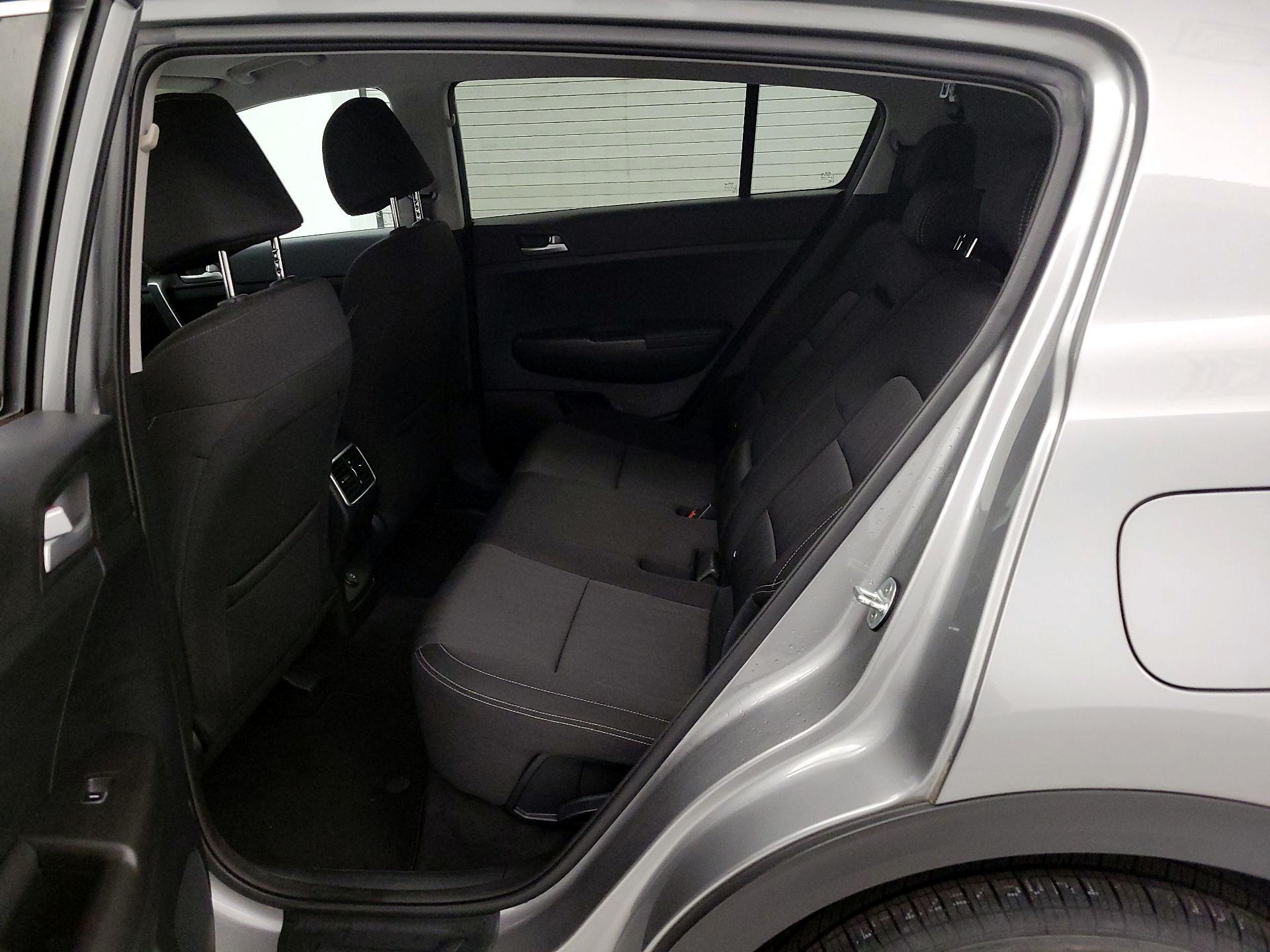 Thumbnail: 2020 Kia Sportage - 19