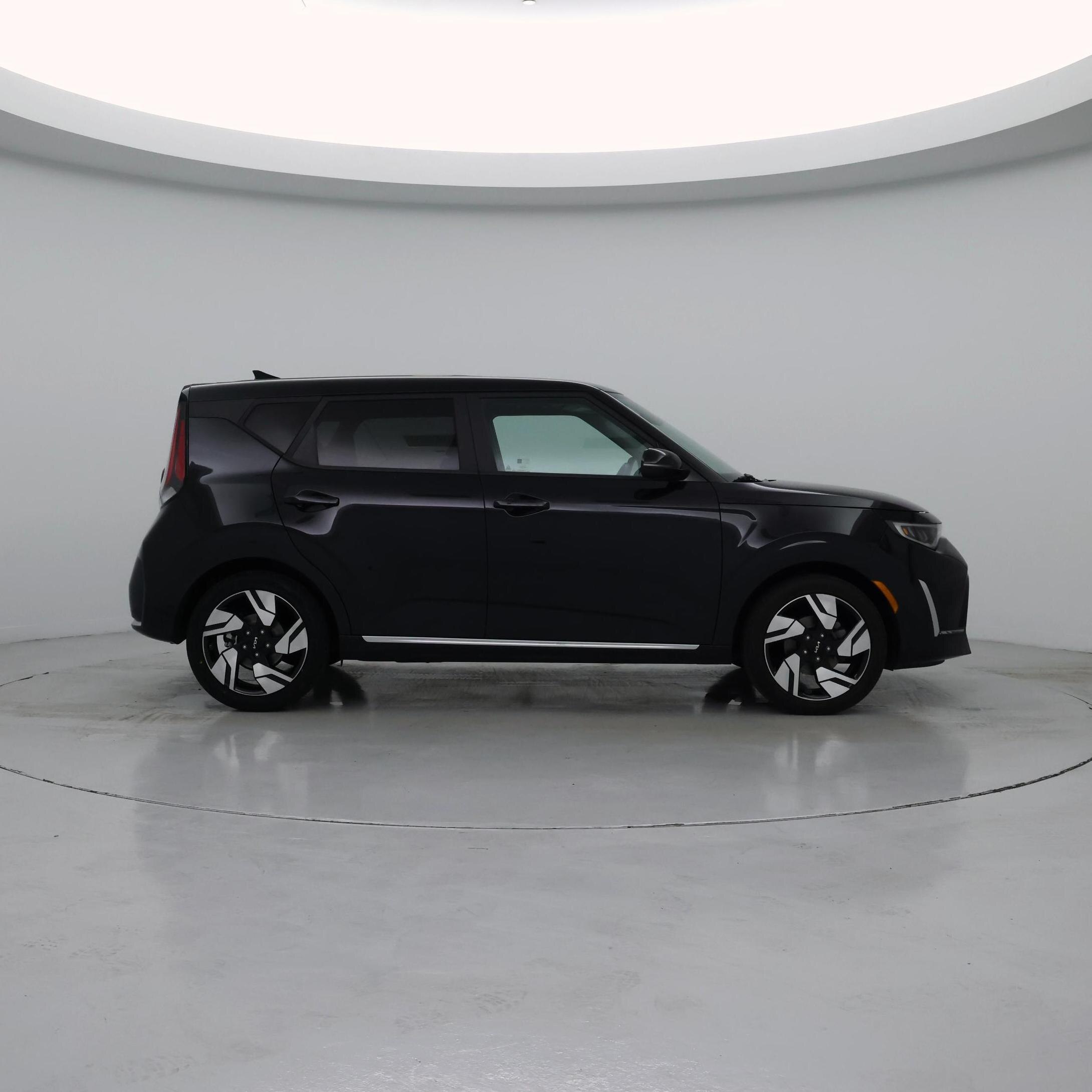 Thumbnail: 2023 Kia Soul - 7