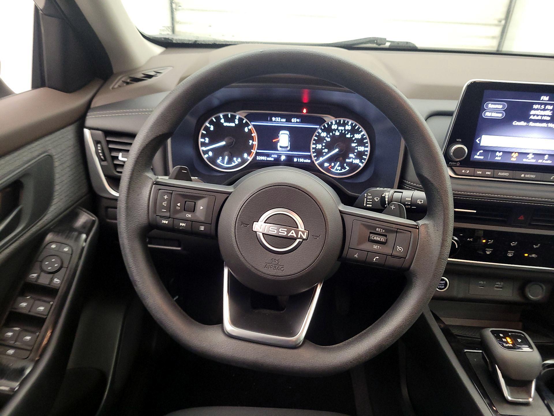 Thumbnail: 2023 Nissan Rogue - 10
