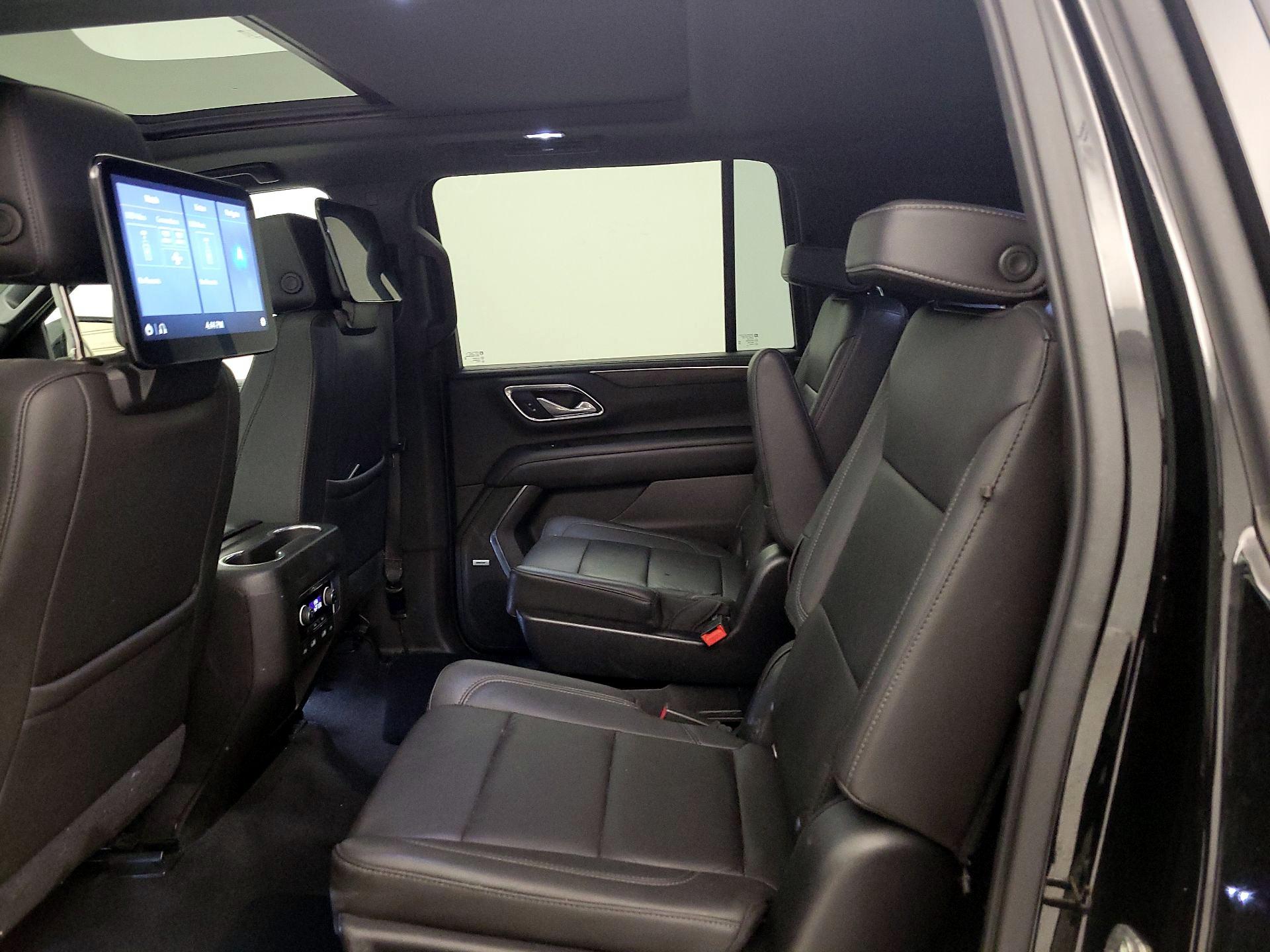 Thumbnail: 2021 Chevrolet Suburban - 20