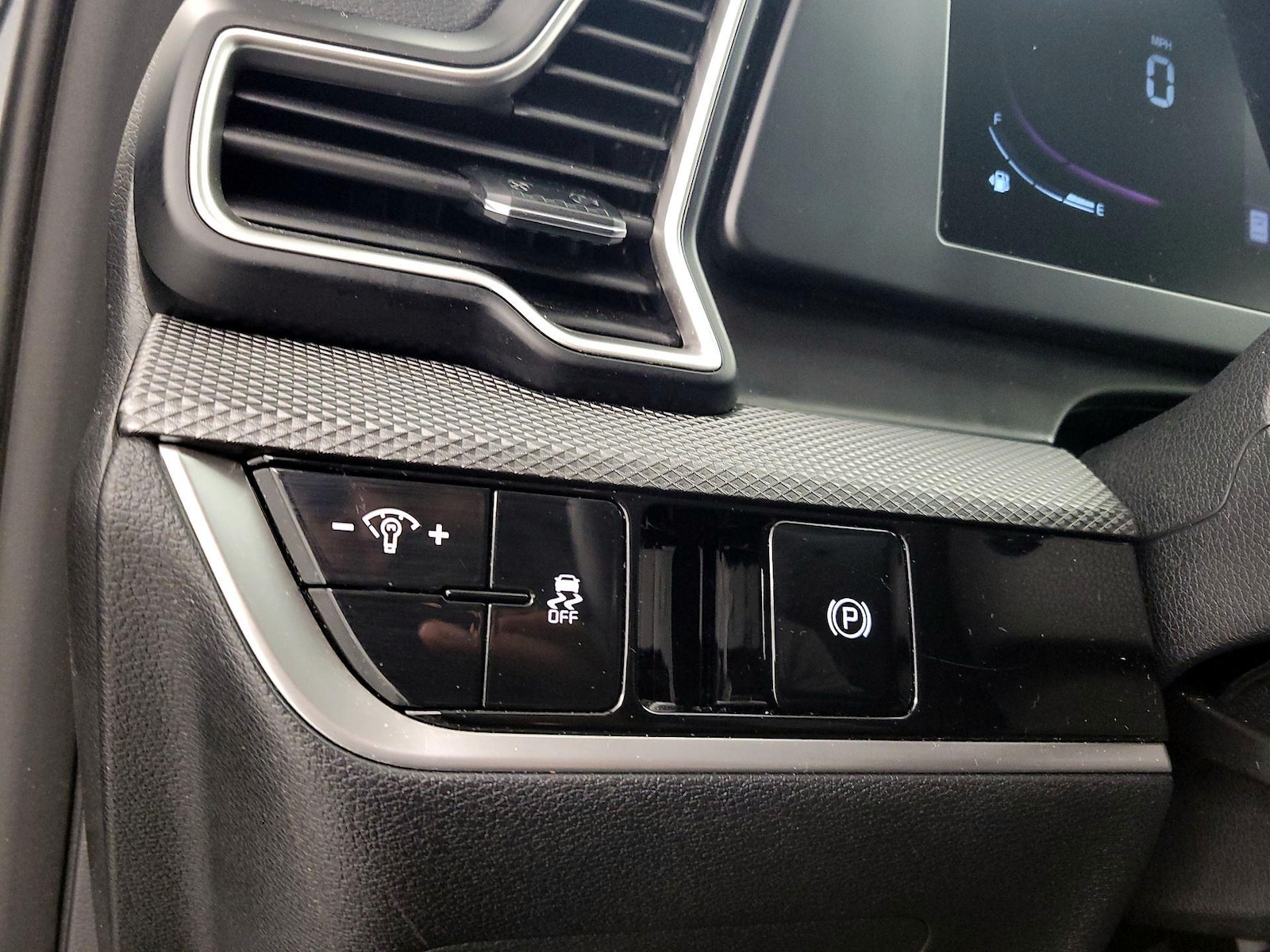 2023 Kia Sportage LX - Photo 14