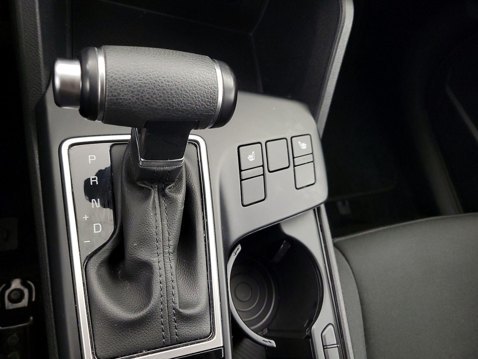 2023 Kia Sportage LX - Photo 18