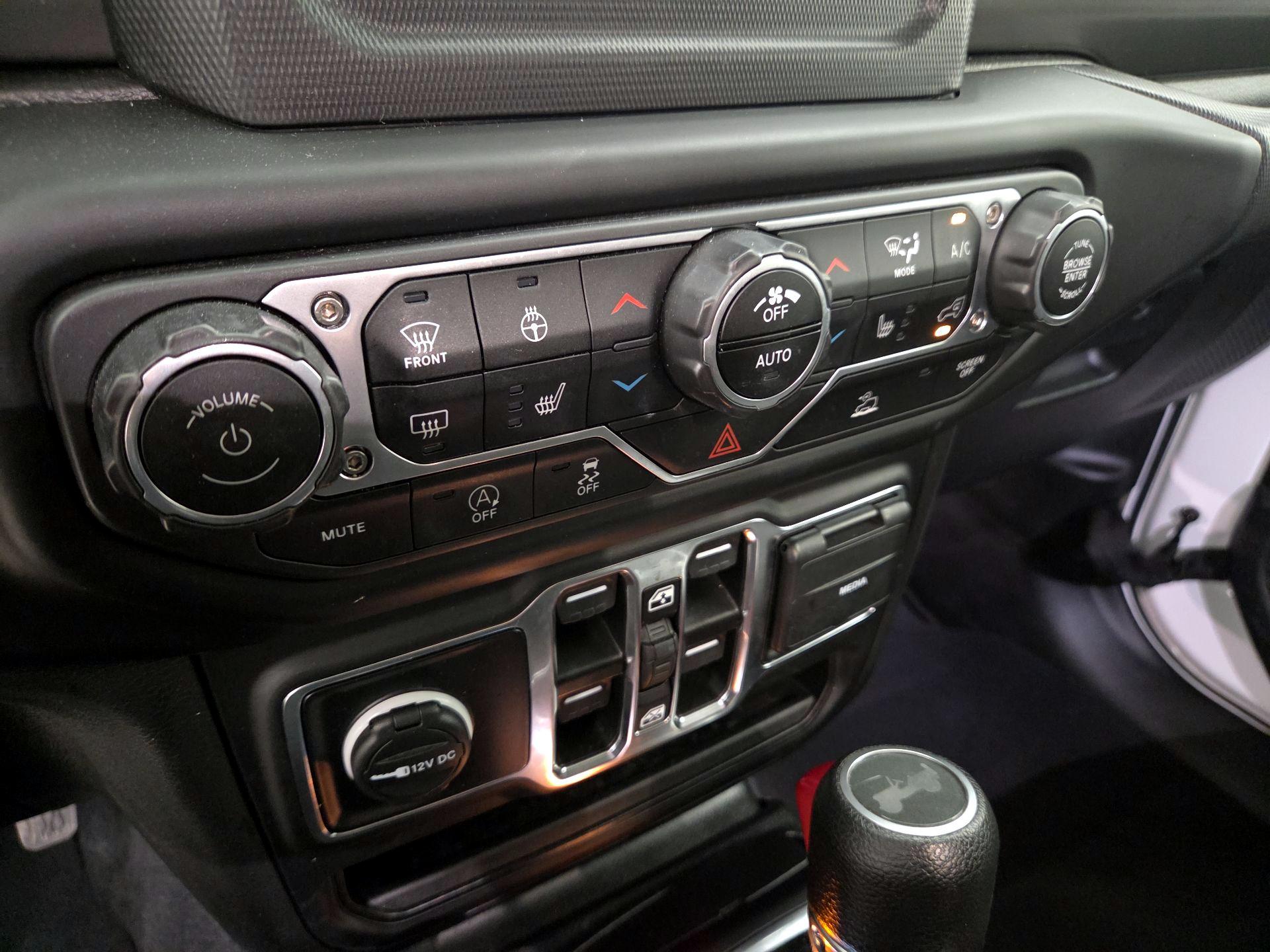 Thumbnail: 2023 Jeep Wrangler - 16