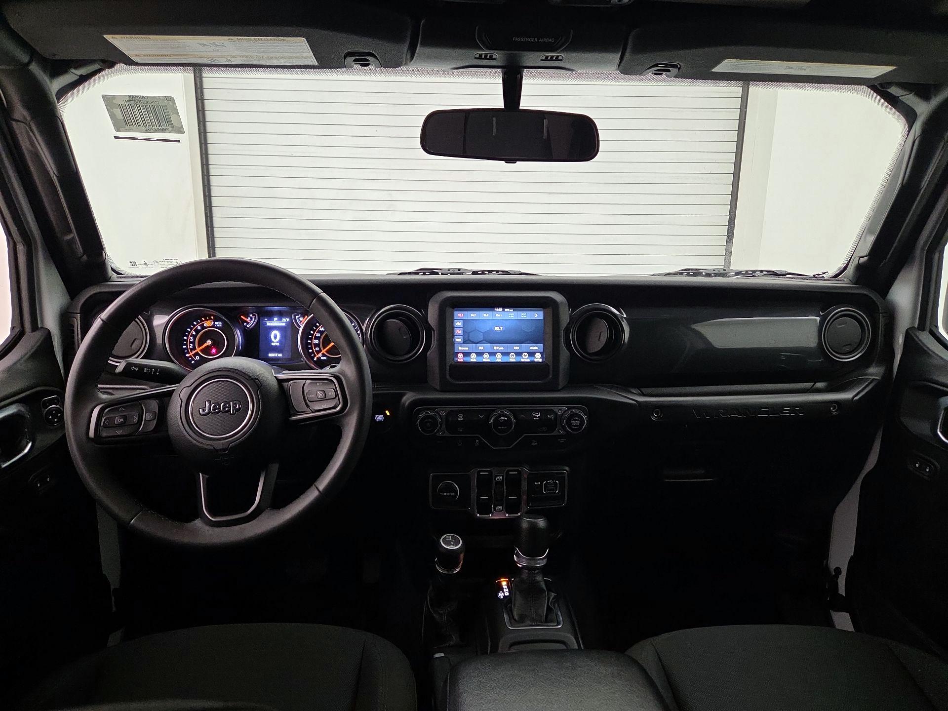 Thumbnail: 2023 Jeep Wrangler - 9