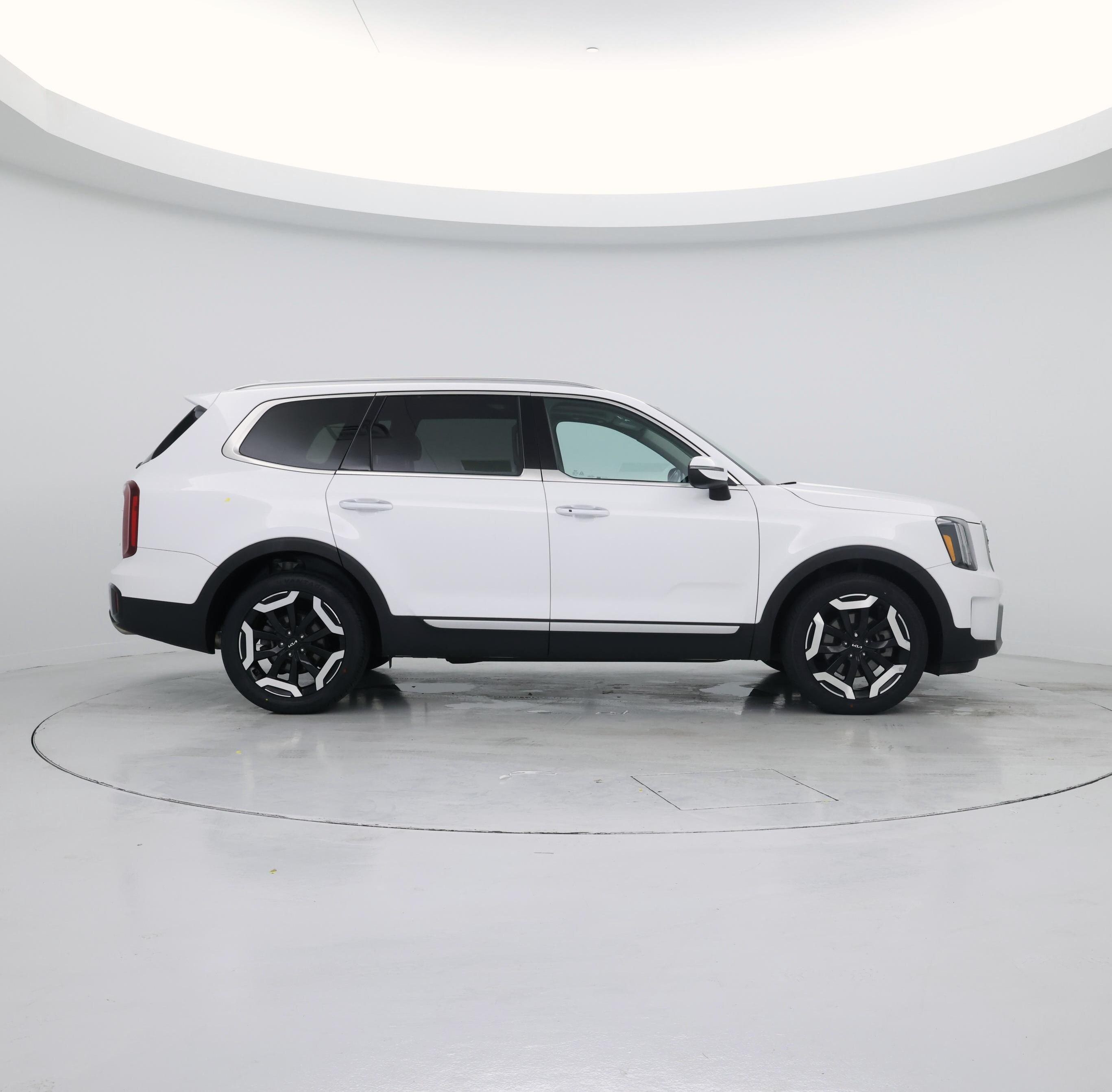 Thumbnail: 2023 Kia Telluride - 7