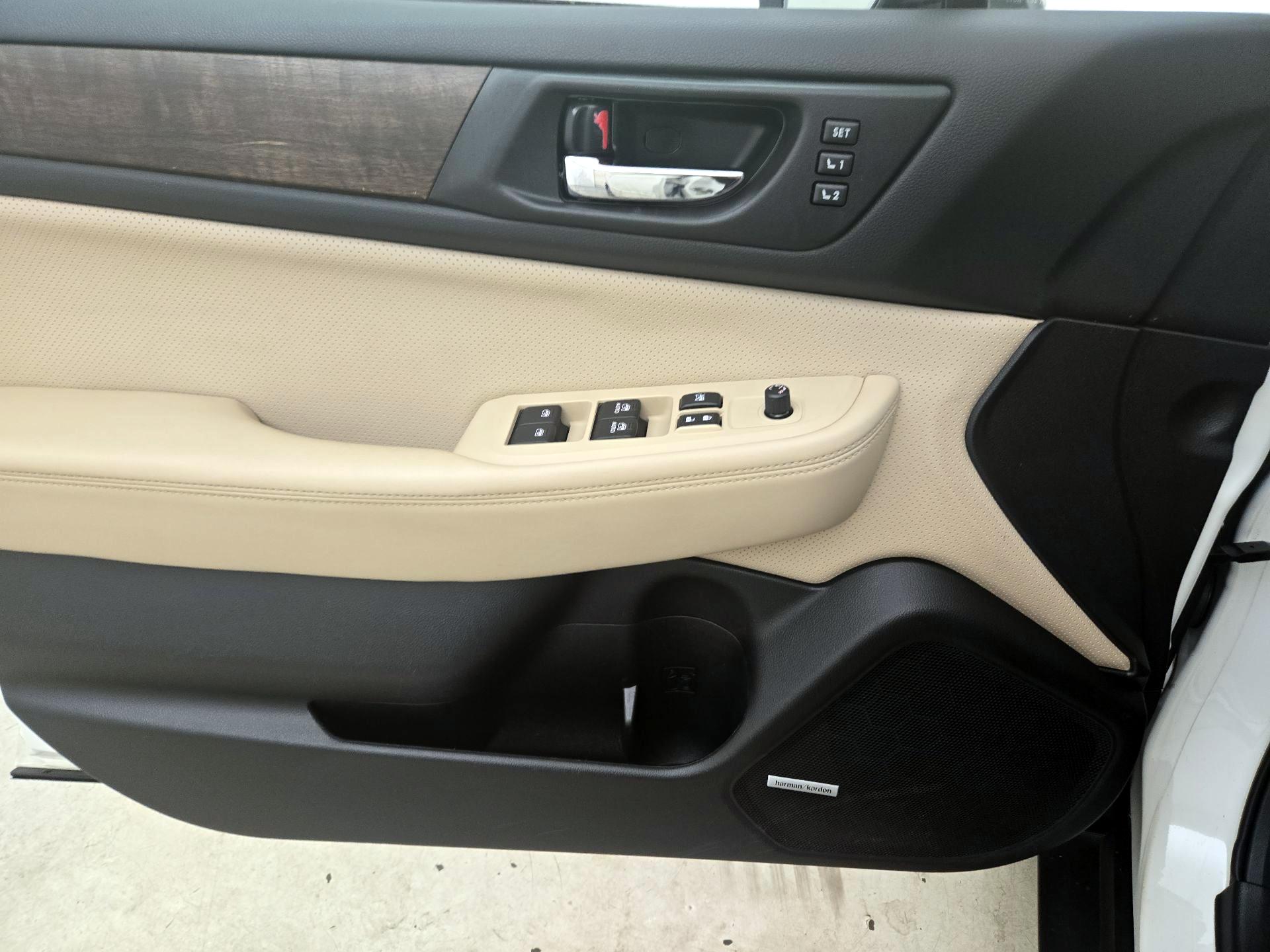 Thumbnail: 2016 Subaru Outback - 12