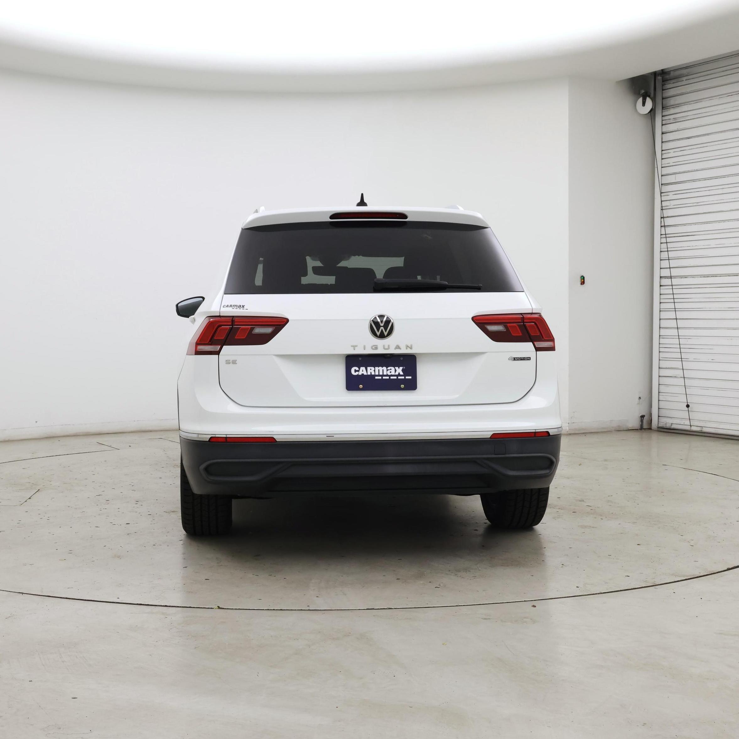 Thumbnail: 2022 Volkswagen Tiguan - 6