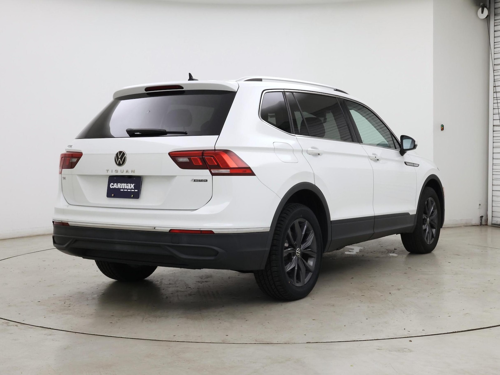 2022 Volkswagen Tiguan SE - Photo 9