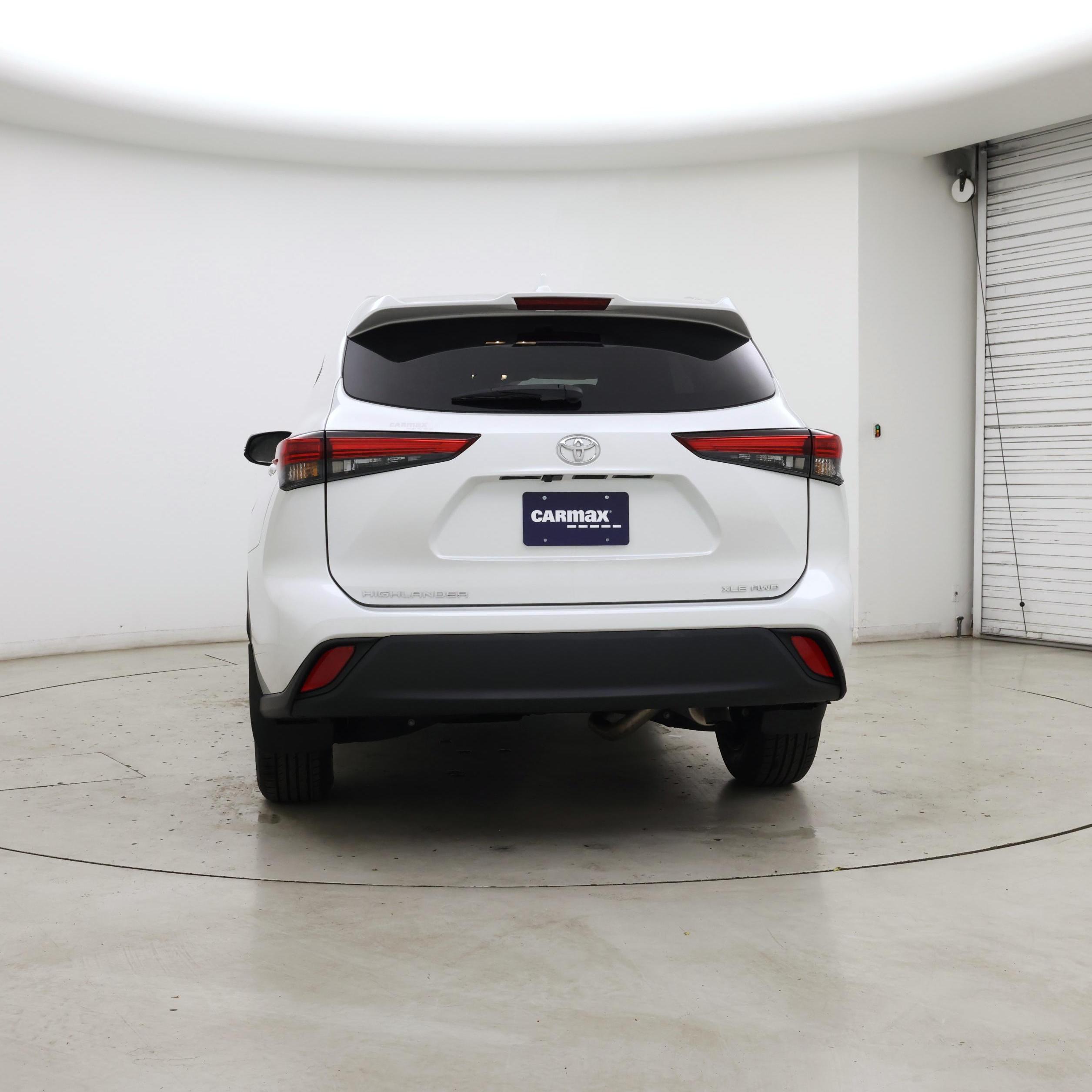 Thumbnail: 2023 Toyota Highlander - 6
