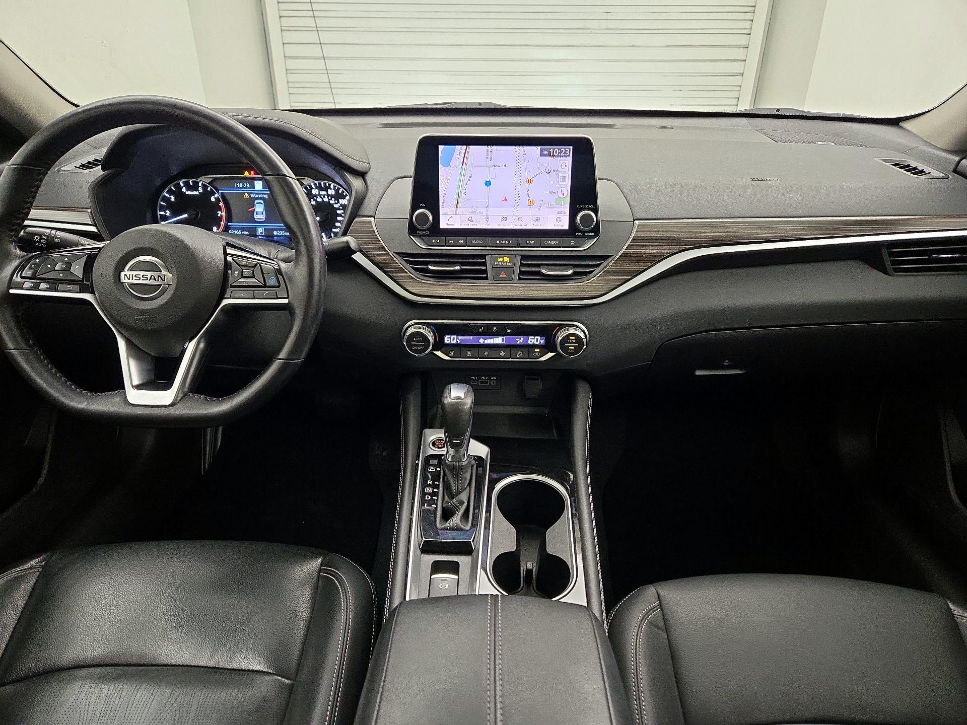 Thumbnail: 2020 Nissan Altima - 9